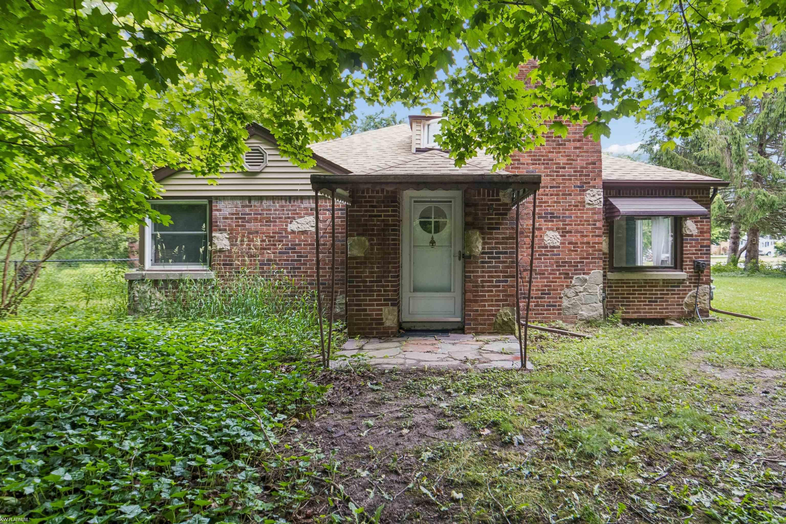 3000 W Water Street, Port Huron, MI 48060