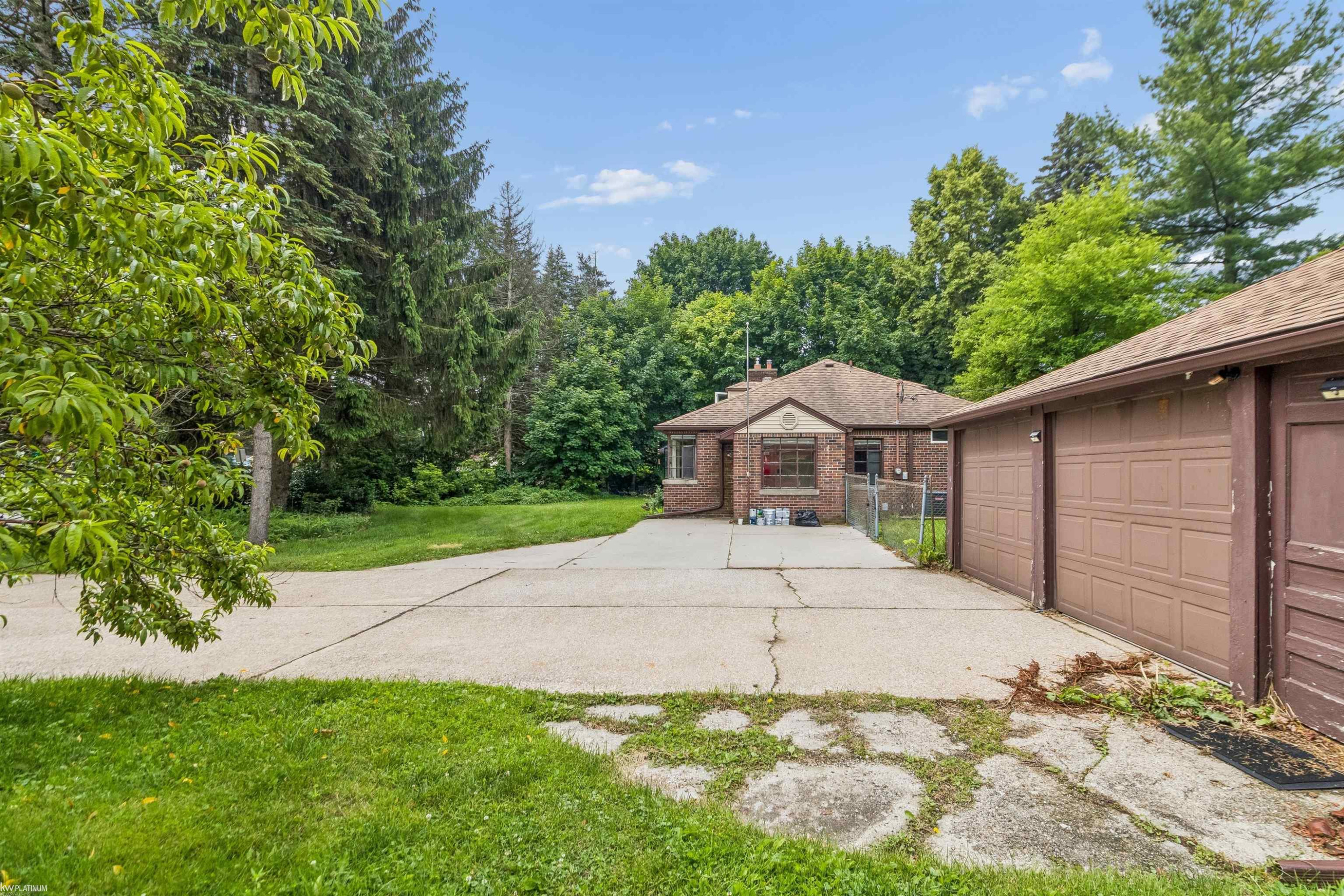 3000 W Water Street, Port Huron, MI 48060 — Photo 2