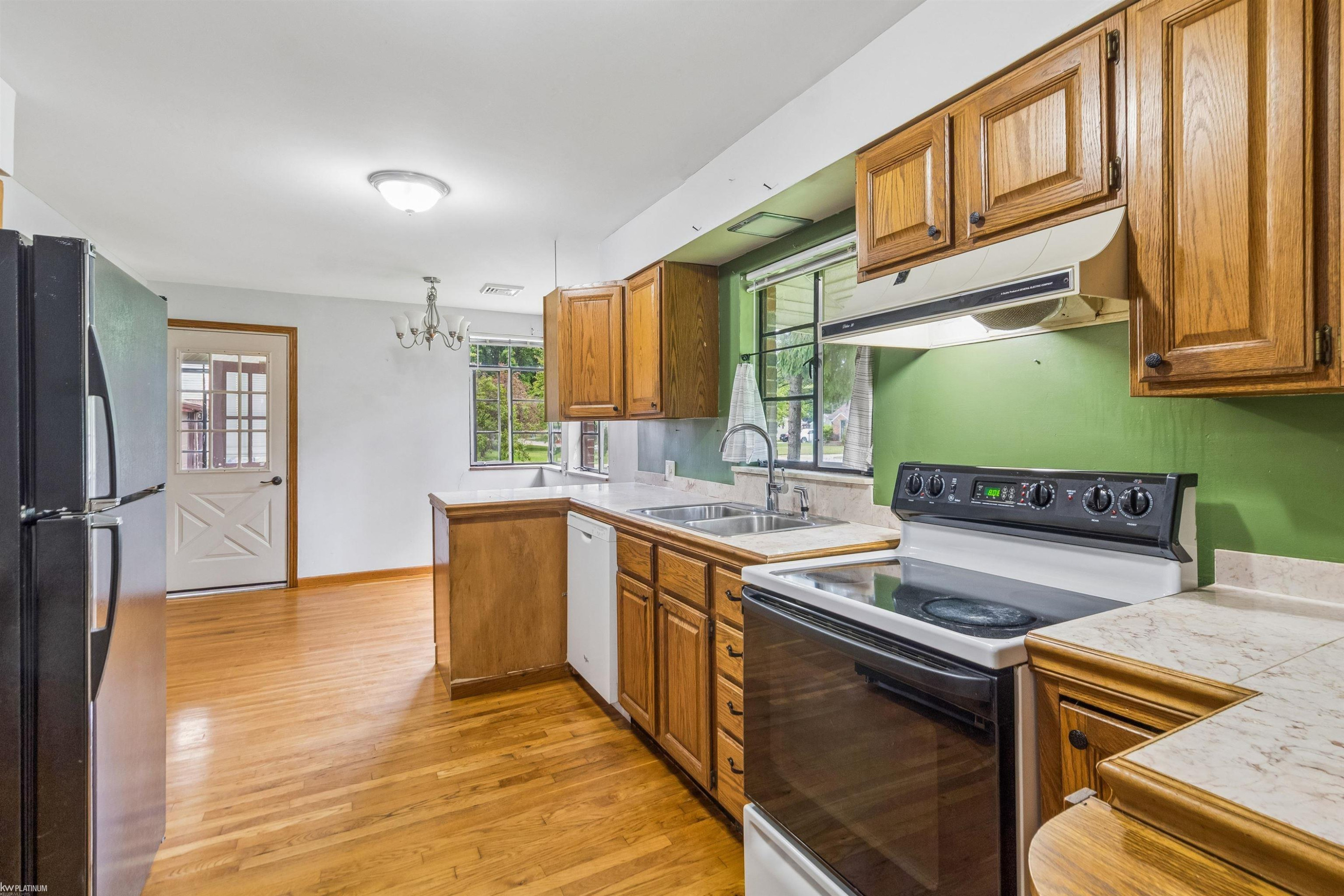 3000 W Water Street, Port Huron, MI 48060 — Photo 8