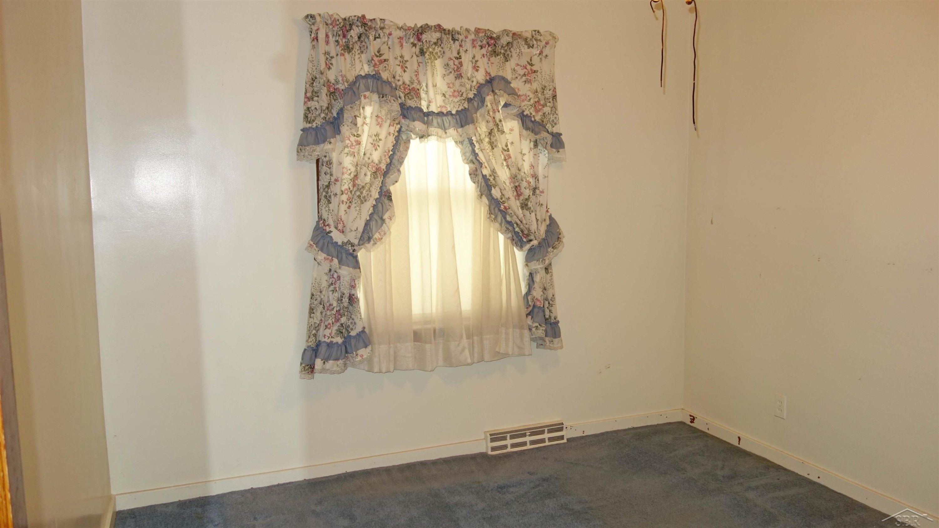 326 S Clark Street, Chesaning, MI 48616 — Photo 13