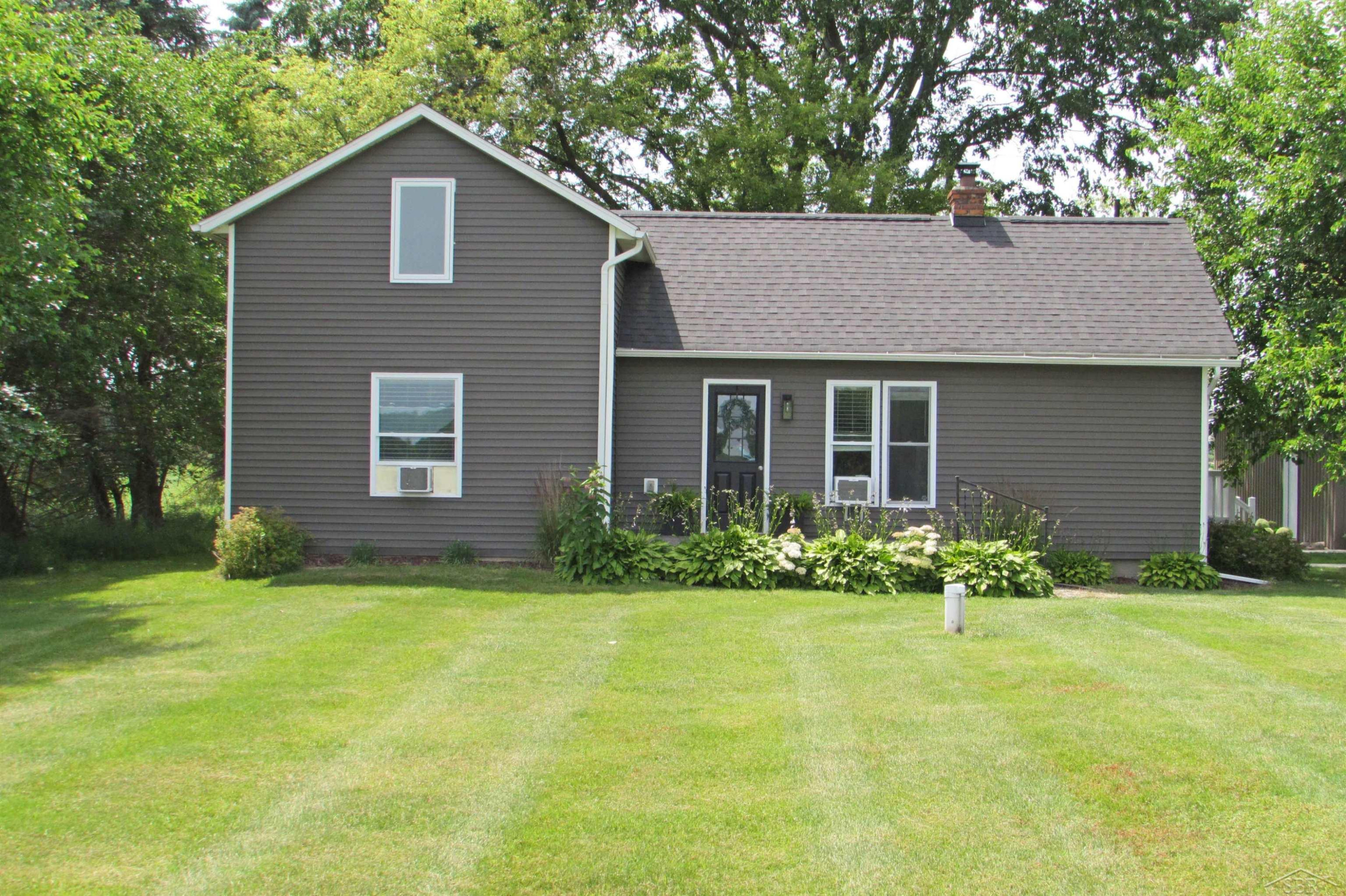 834 S Dietz Road, Webberville, MI 48892