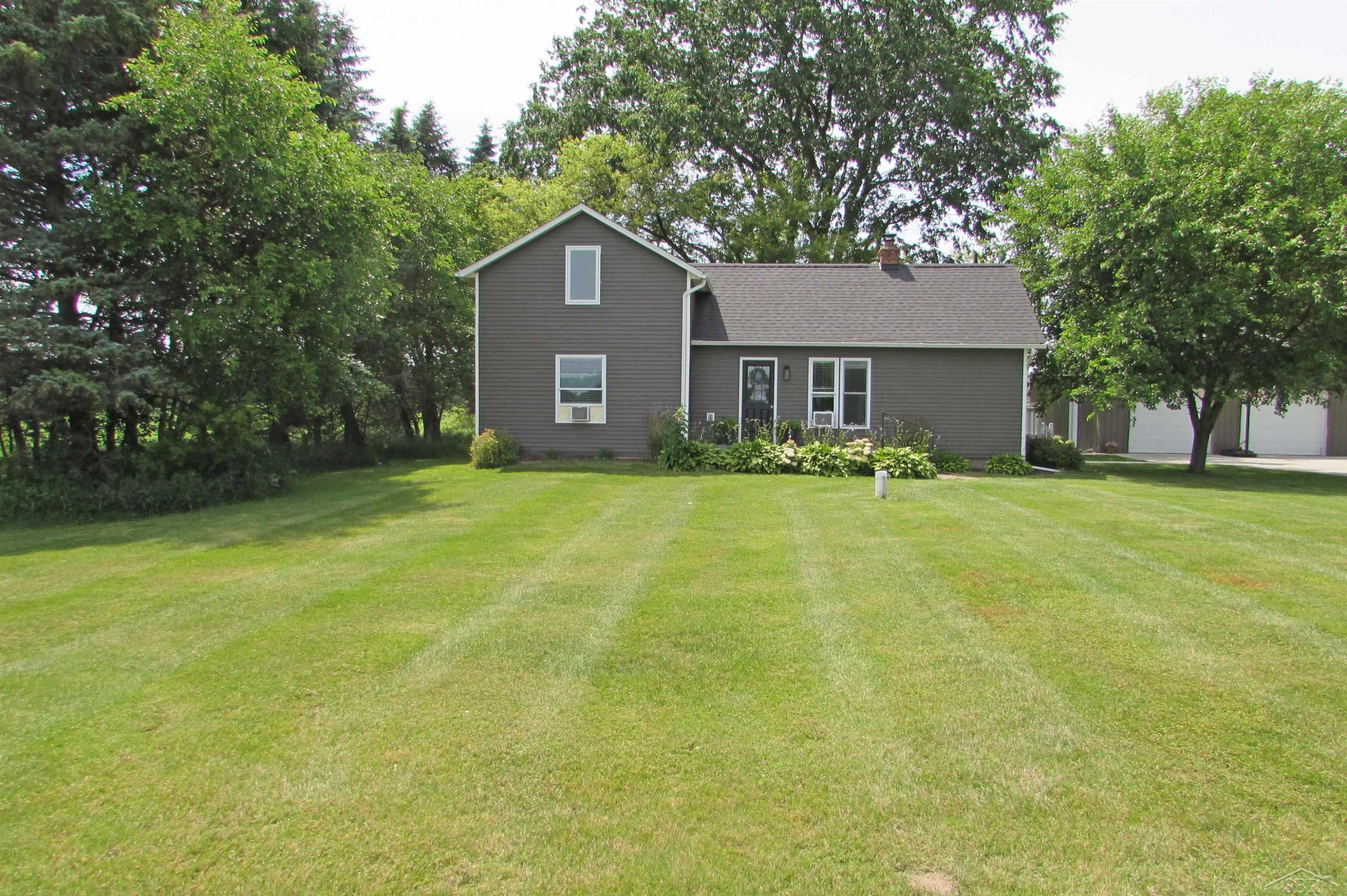 834 S Dietz Road, Webberville, MI 48892 — Photo 2