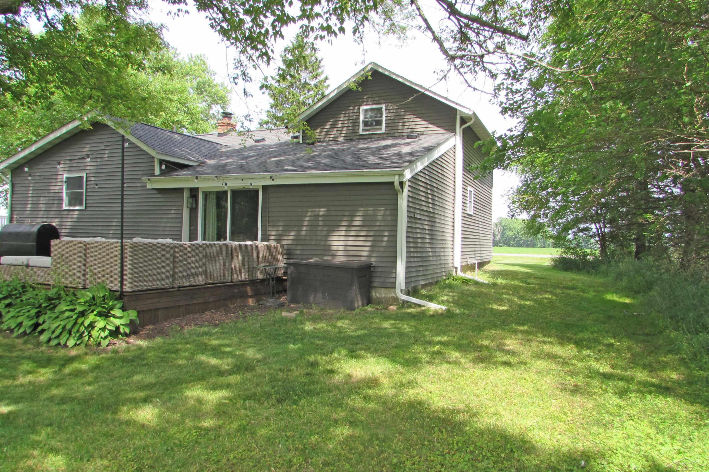 834 S Dietz Road, Webberville, MI 48892 — Photo 9