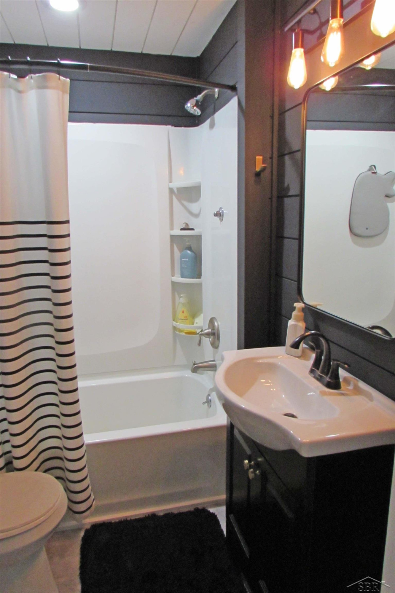 834 S Dietz Road, Webberville, MI 48892 — Photo 30