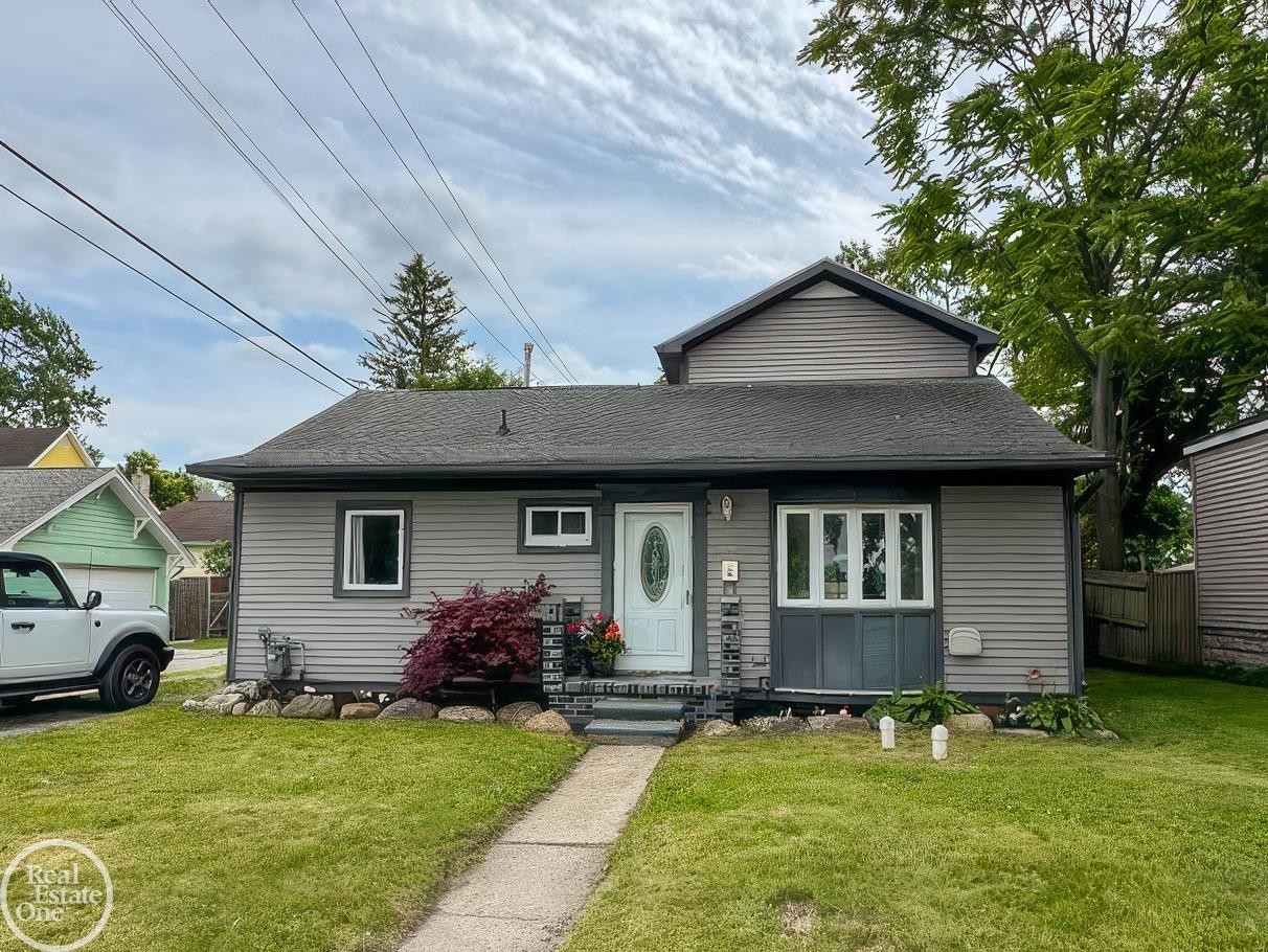 1116 Garfield Street, Port Huron, MI 48060