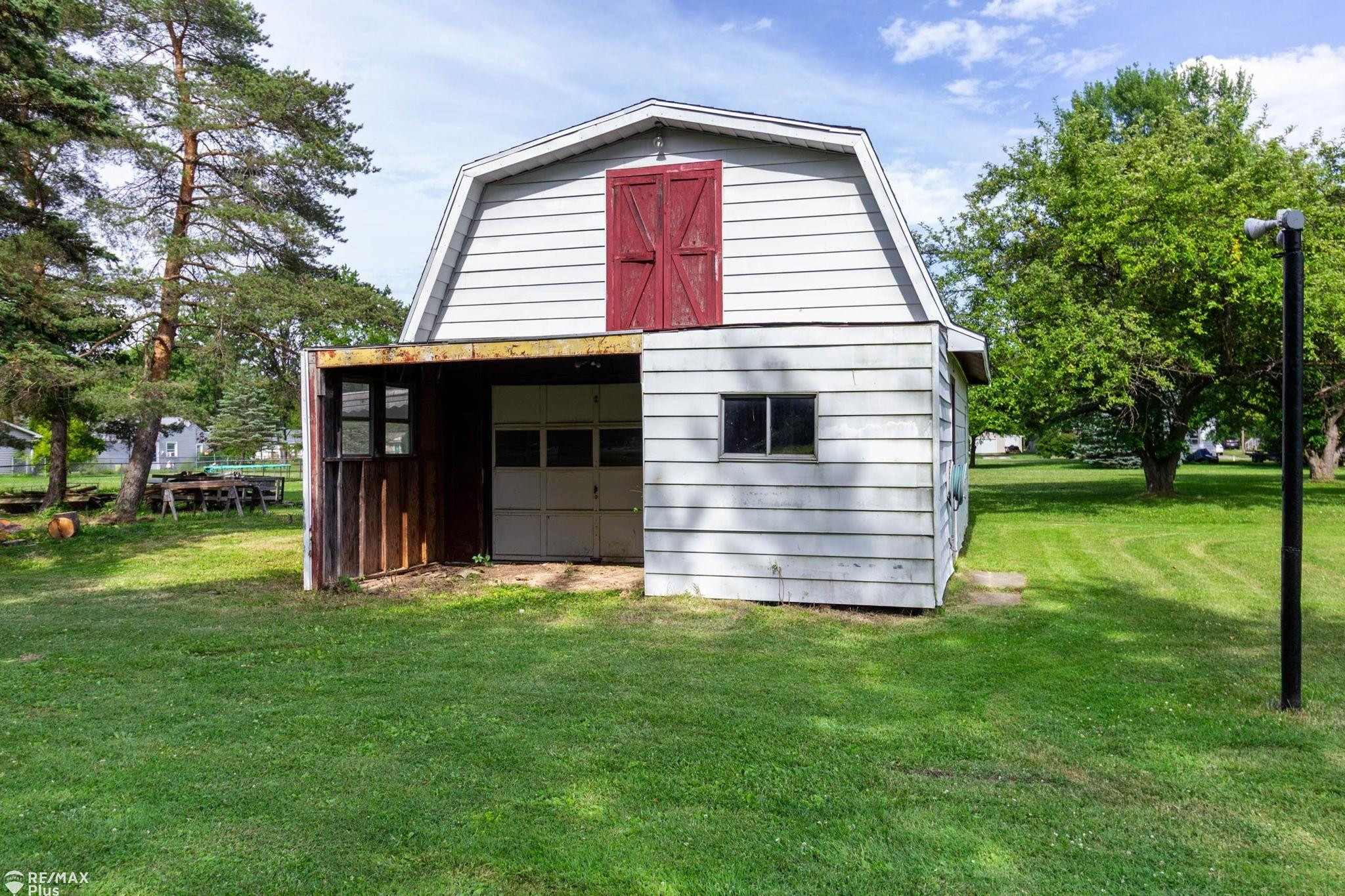 3350 N Belsay Road, Flint, MI 48506 — Photo 37