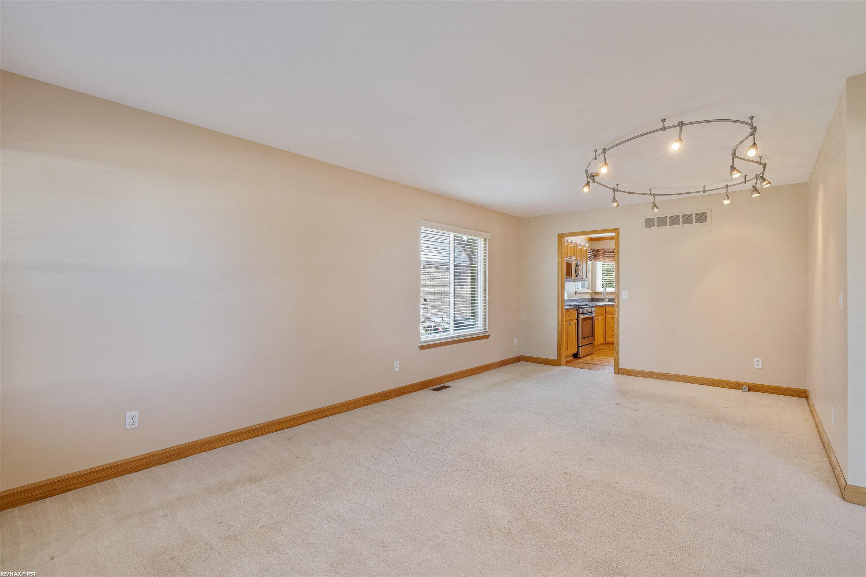 52282 Birch Court, MI 48047 — Photo 19