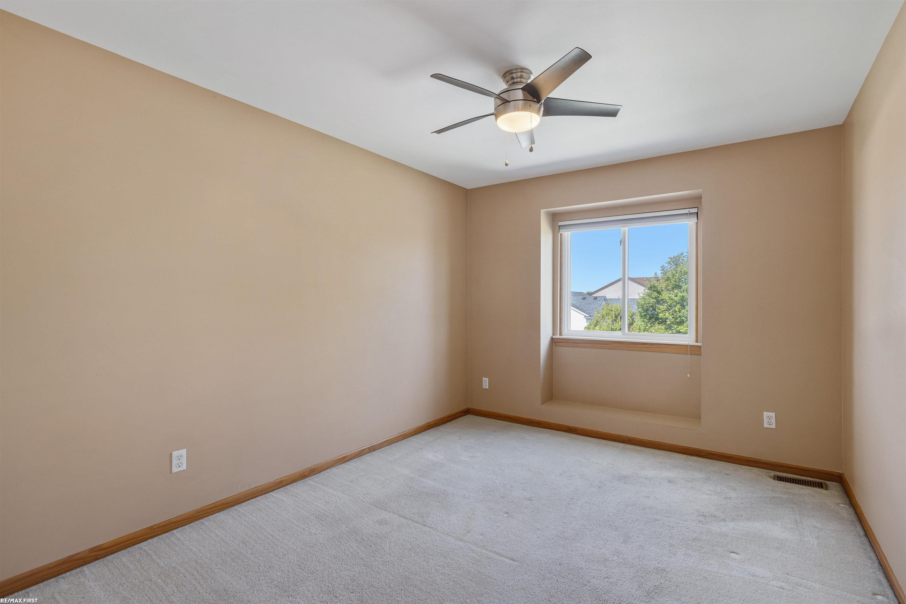 52282 Birch Court, MI 48047 — Photo 30