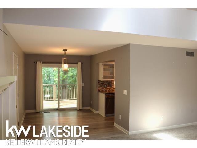 5096 Mohawk Avenue, Clarkston, MI 48348 — Photo 11