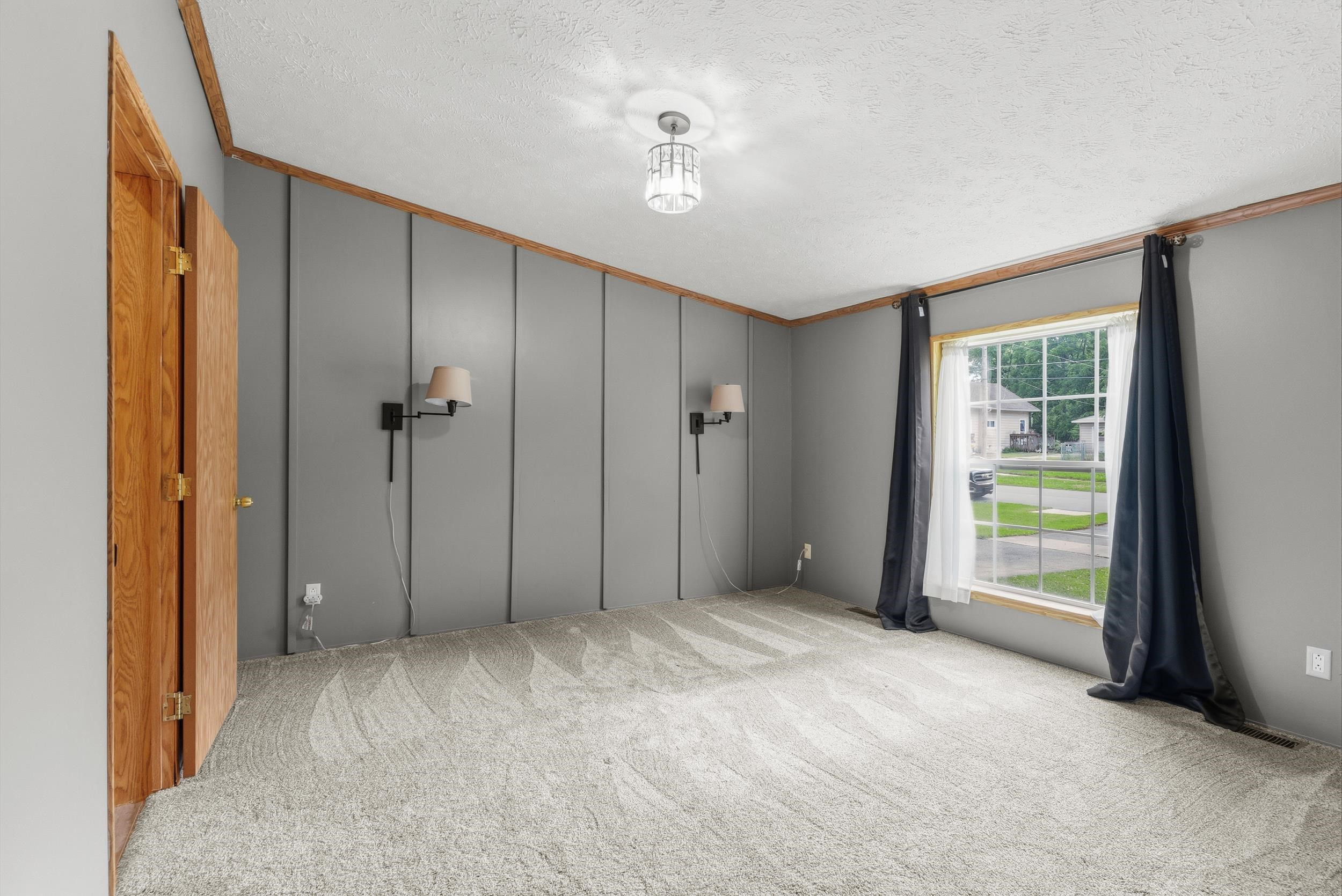 880 N East Street, Fenton, MI 48430 — Photo 17