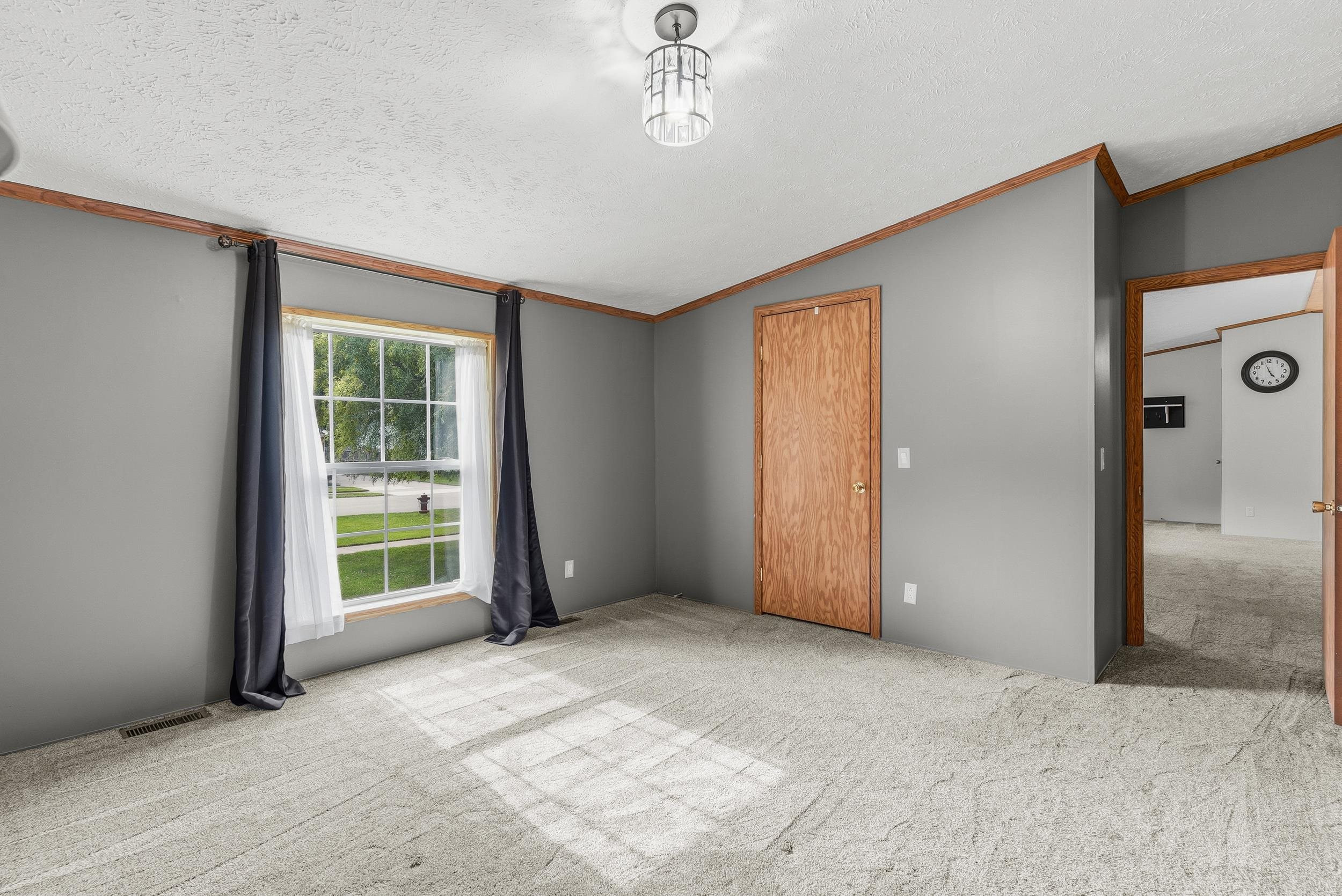 880 N East Street, Fenton, MI 48430 — Photo 18