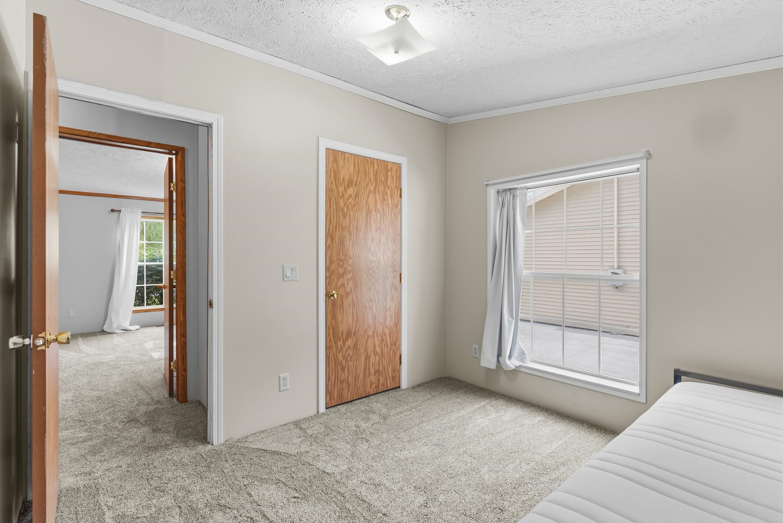 880 N East Street, Fenton, MI 48430 — Photo 24