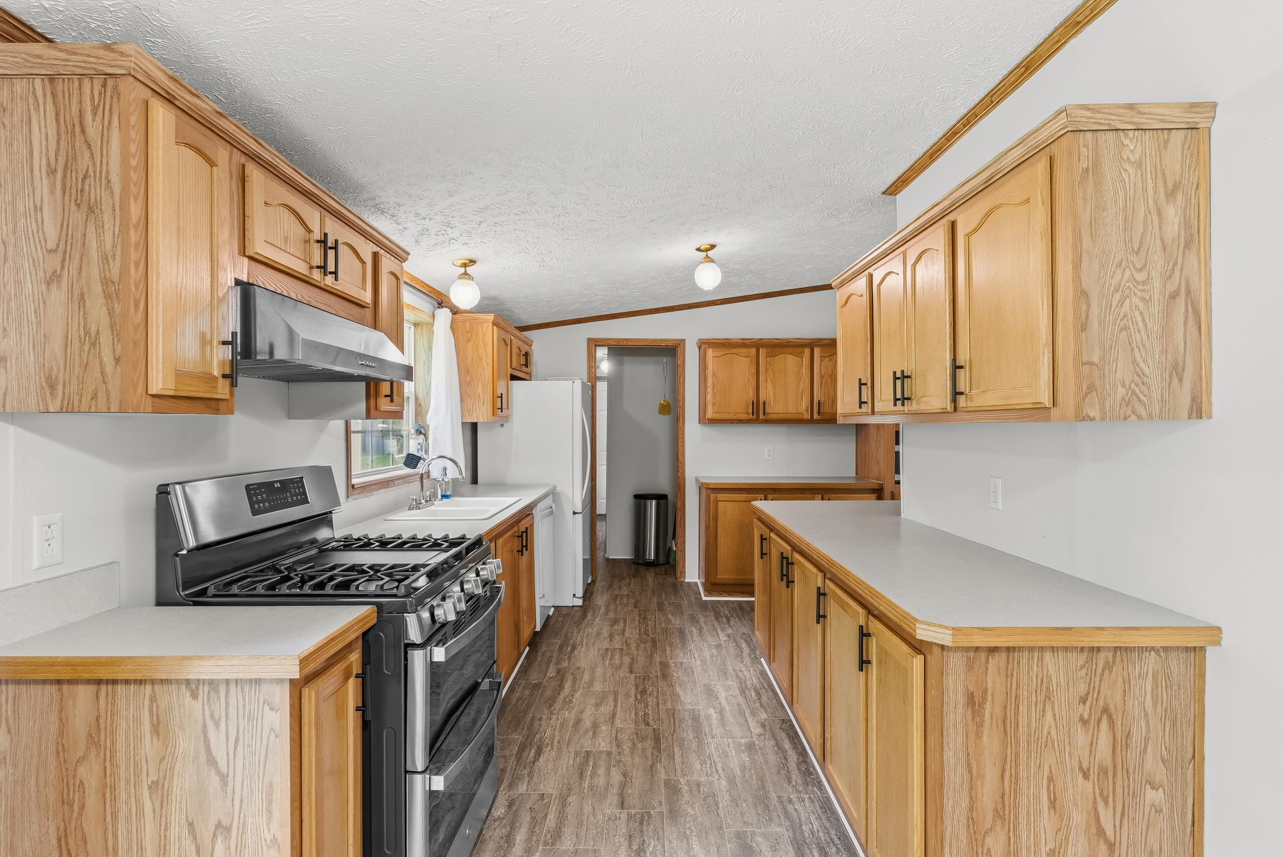 880 N East Street, Fenton, MI 48430 — Photo 29