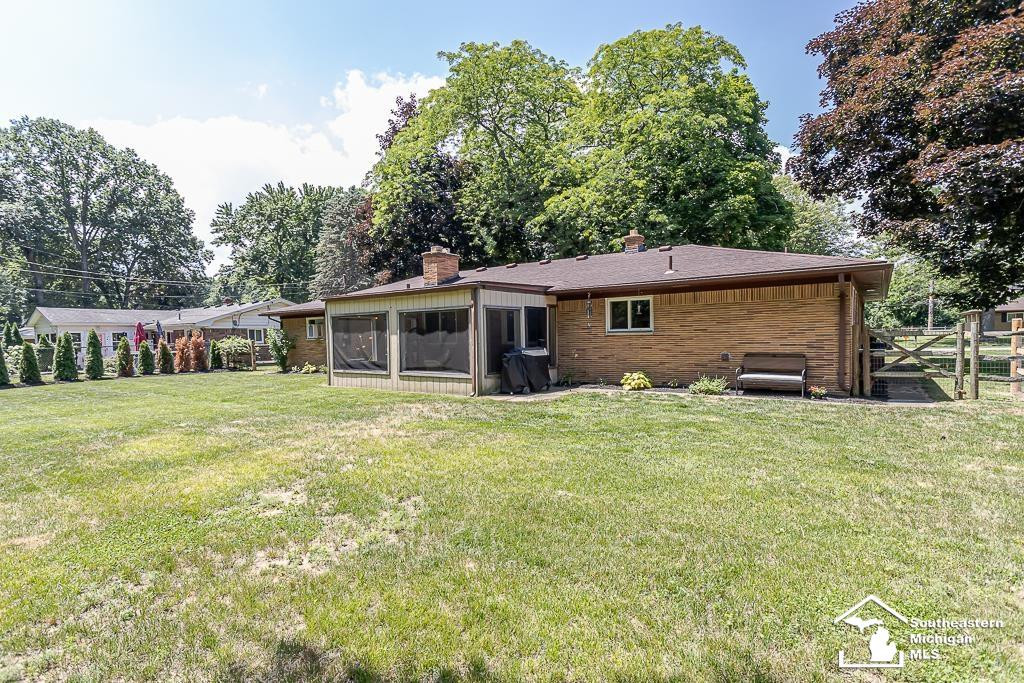 9804 Pamela Street, Temperance, MI 48182 — Photo 5