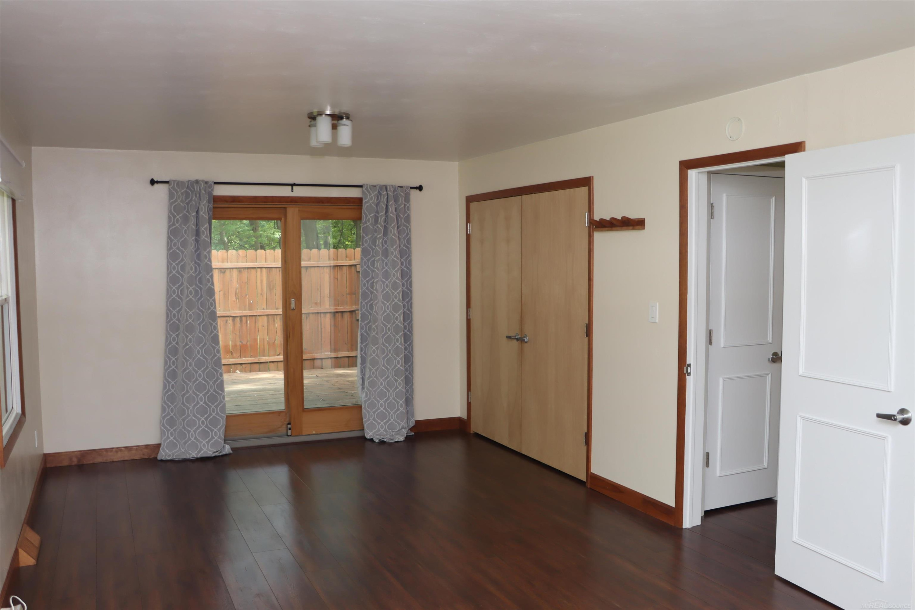 8549 Oakside Street, Portage, MI 49002 — Photo 28
