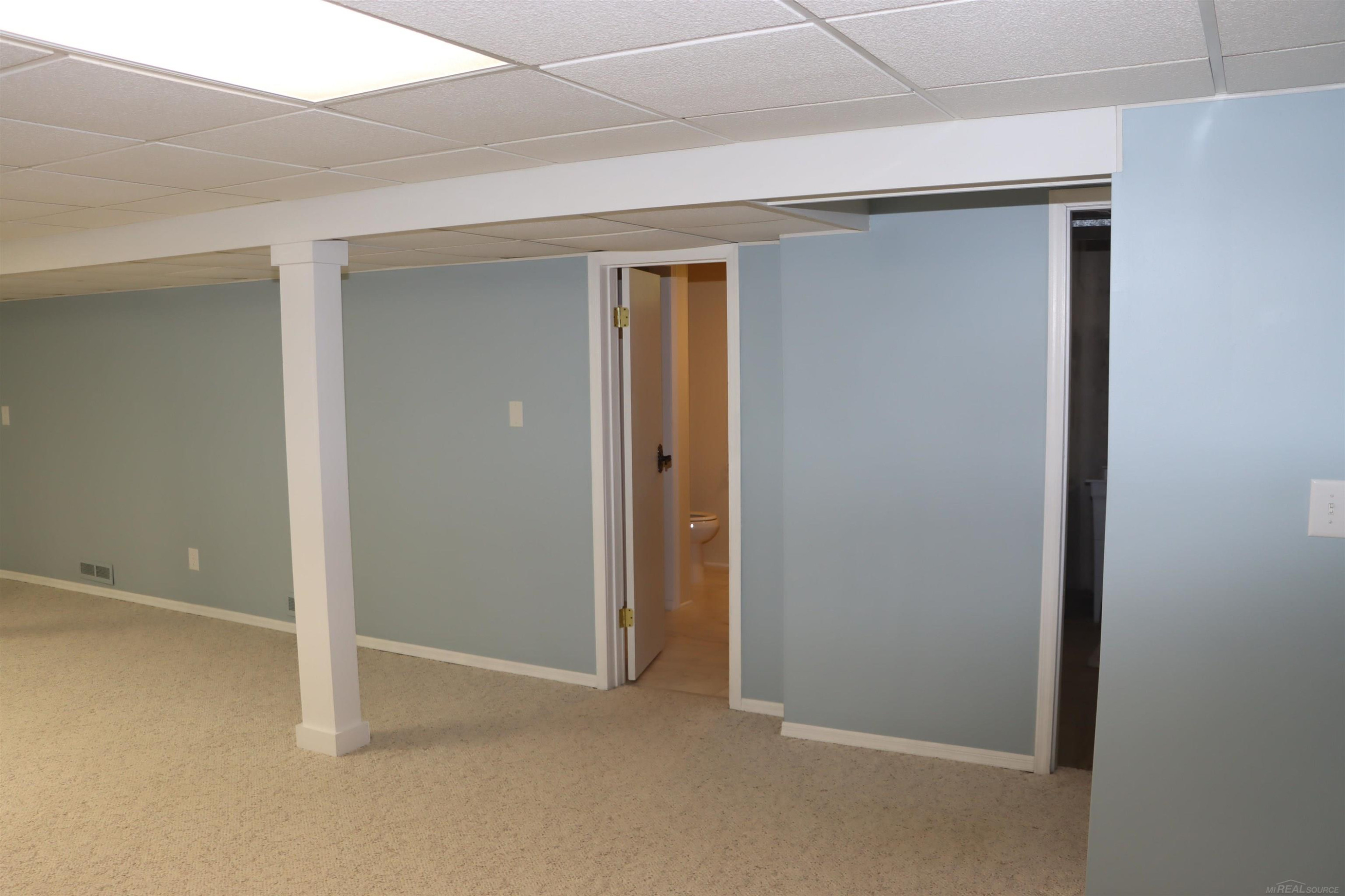 8549 Oakside Street, Portage, MI 49002 — Photo 37