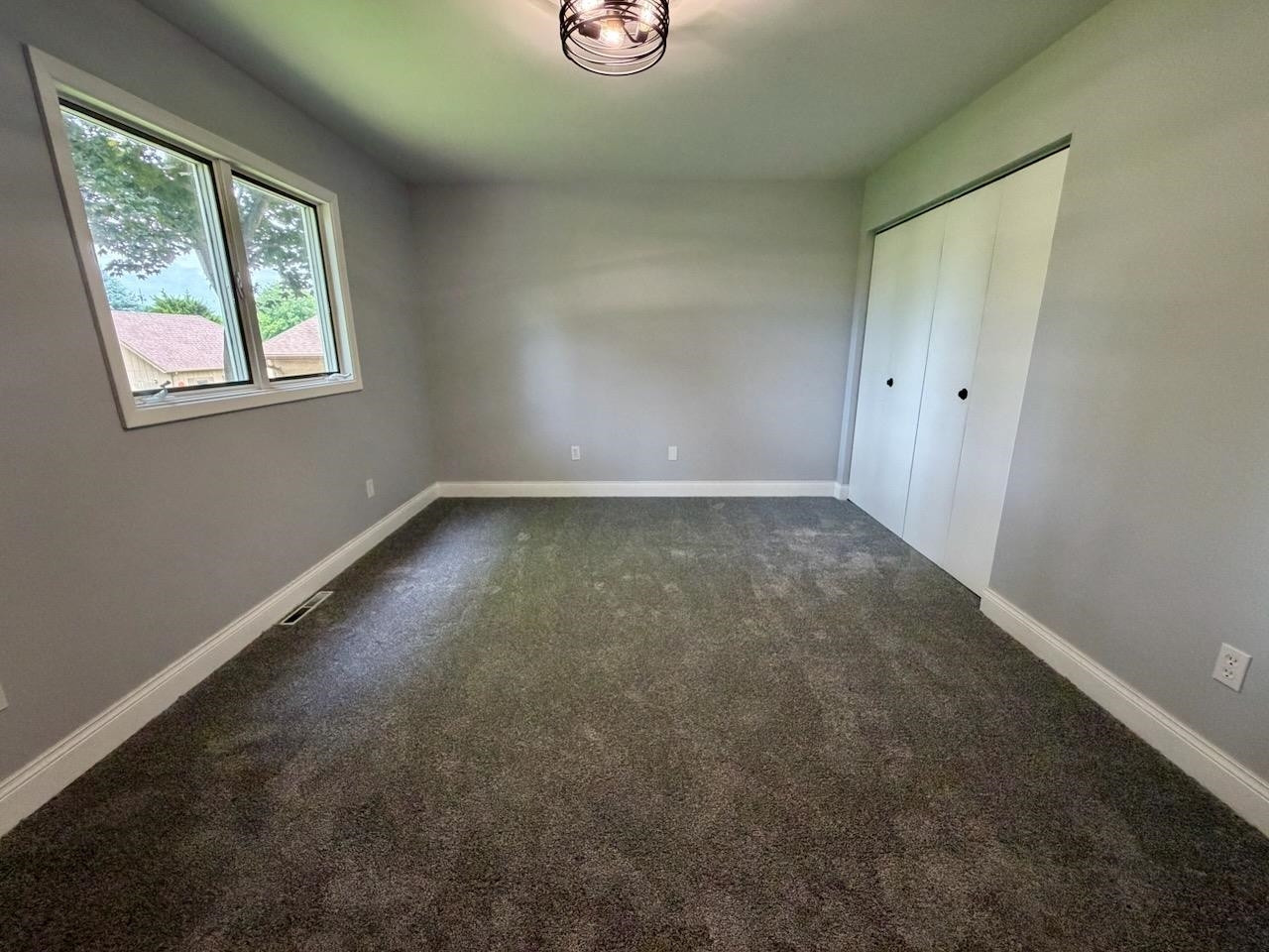 605 E Liberty Street, Chesaning, MI 48616 — Photo 29