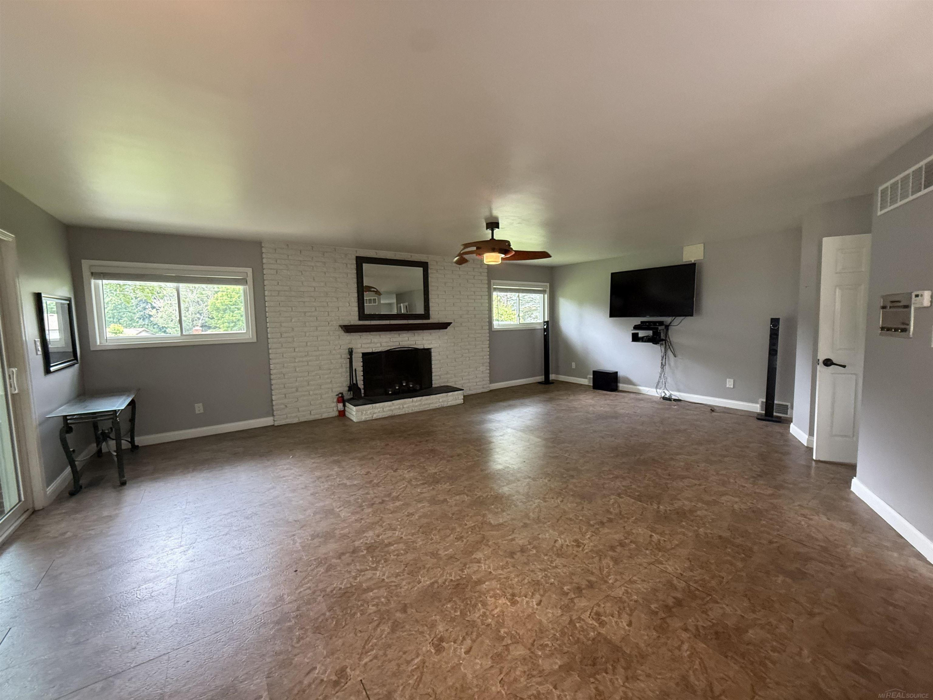 4055 Sandy Creek Drive, Utica, MI 48316 — Photo 16