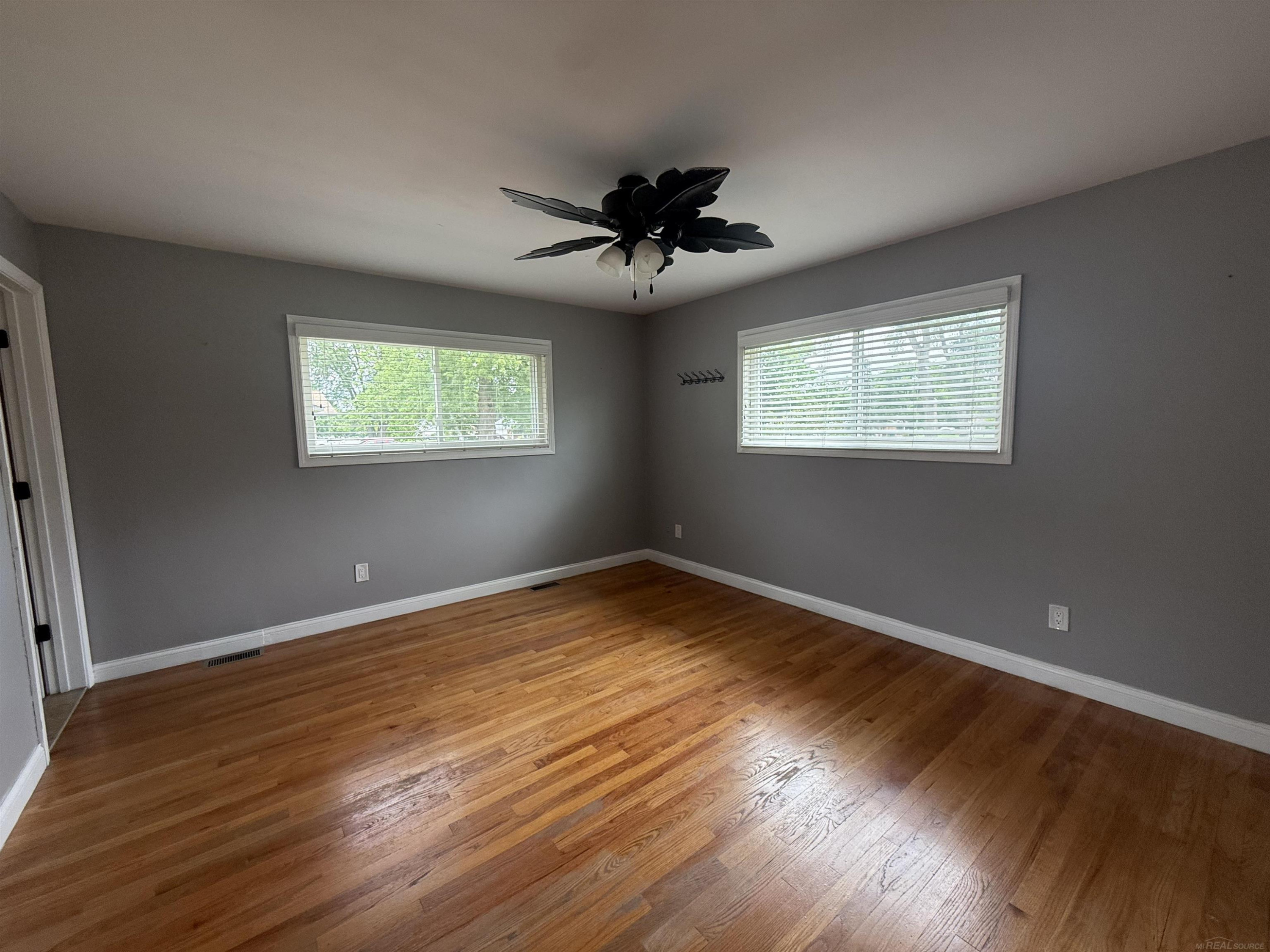 4055 Sandy Creek Drive, Utica, MI 48316 — Photo 24
