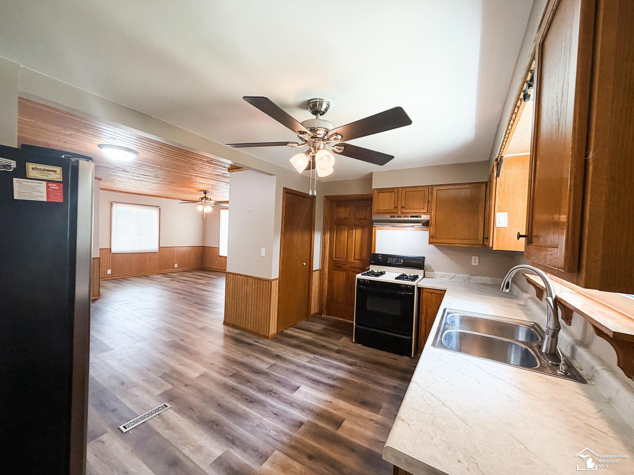 1051 Elm Street, Manitou Beach, MI 49253 — Photo 24