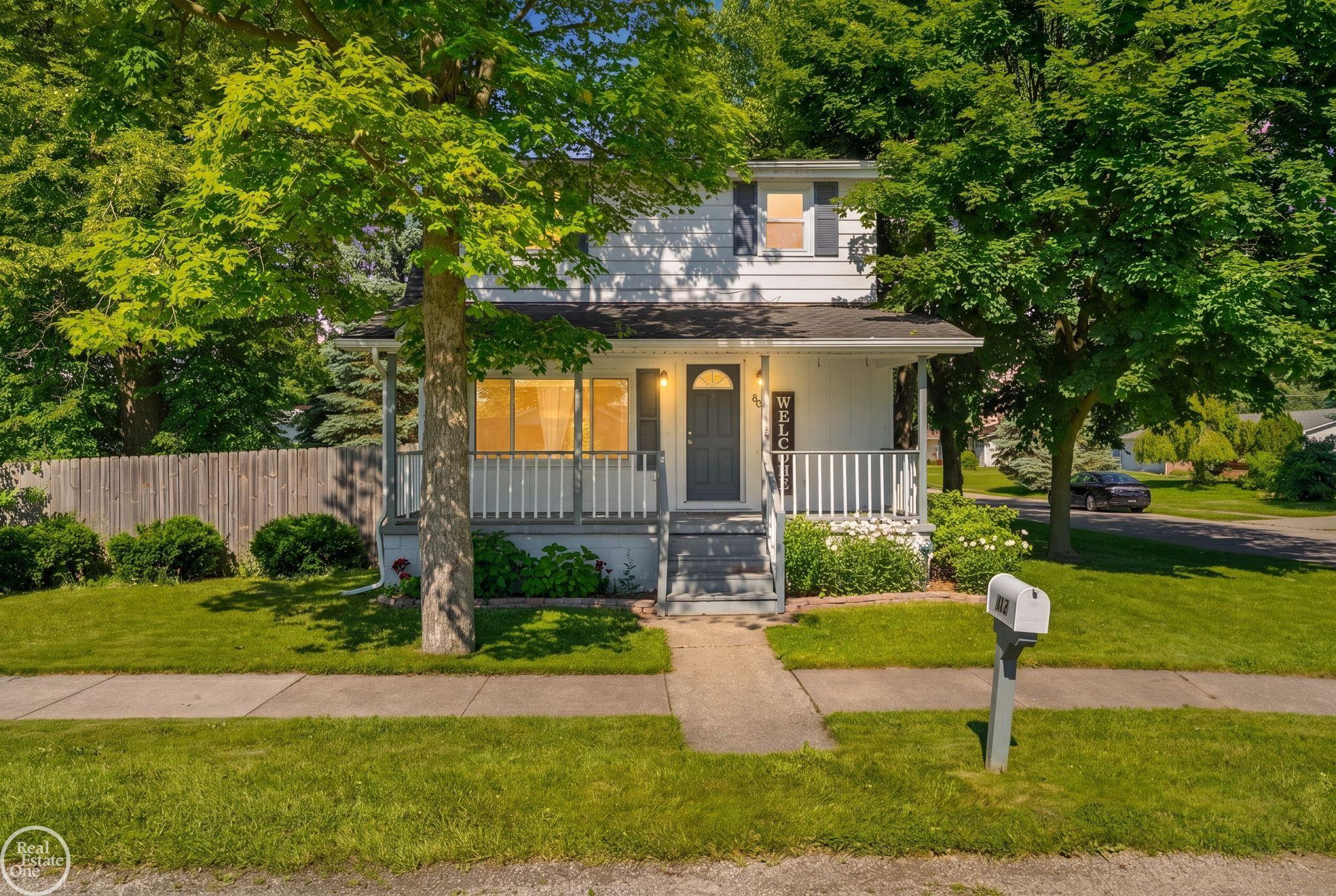 802 Saint James Street, Marysville, MI 48040 — Photo 2
