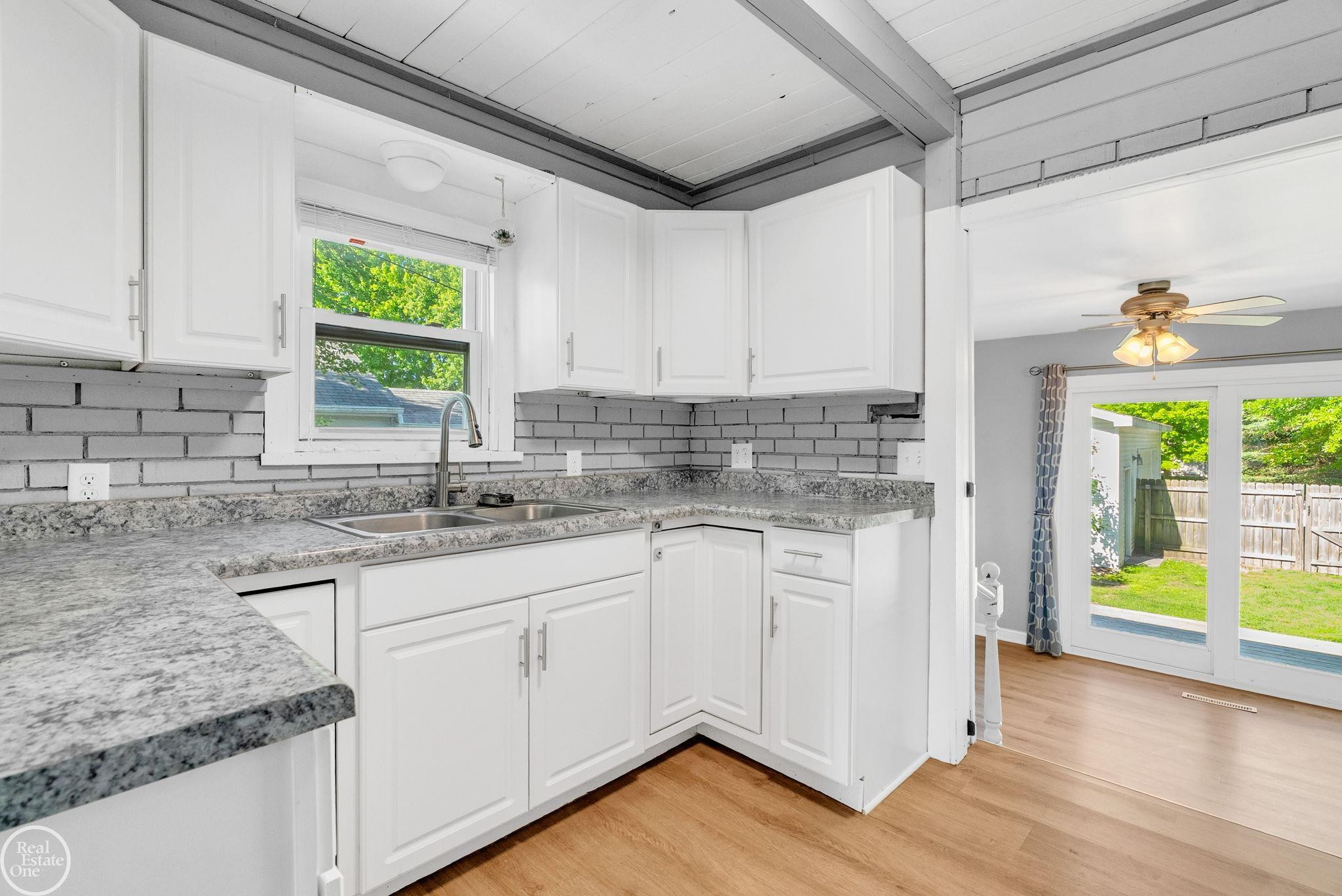 802 Saint James Street, Marysville, MI 48040 — Photo 18