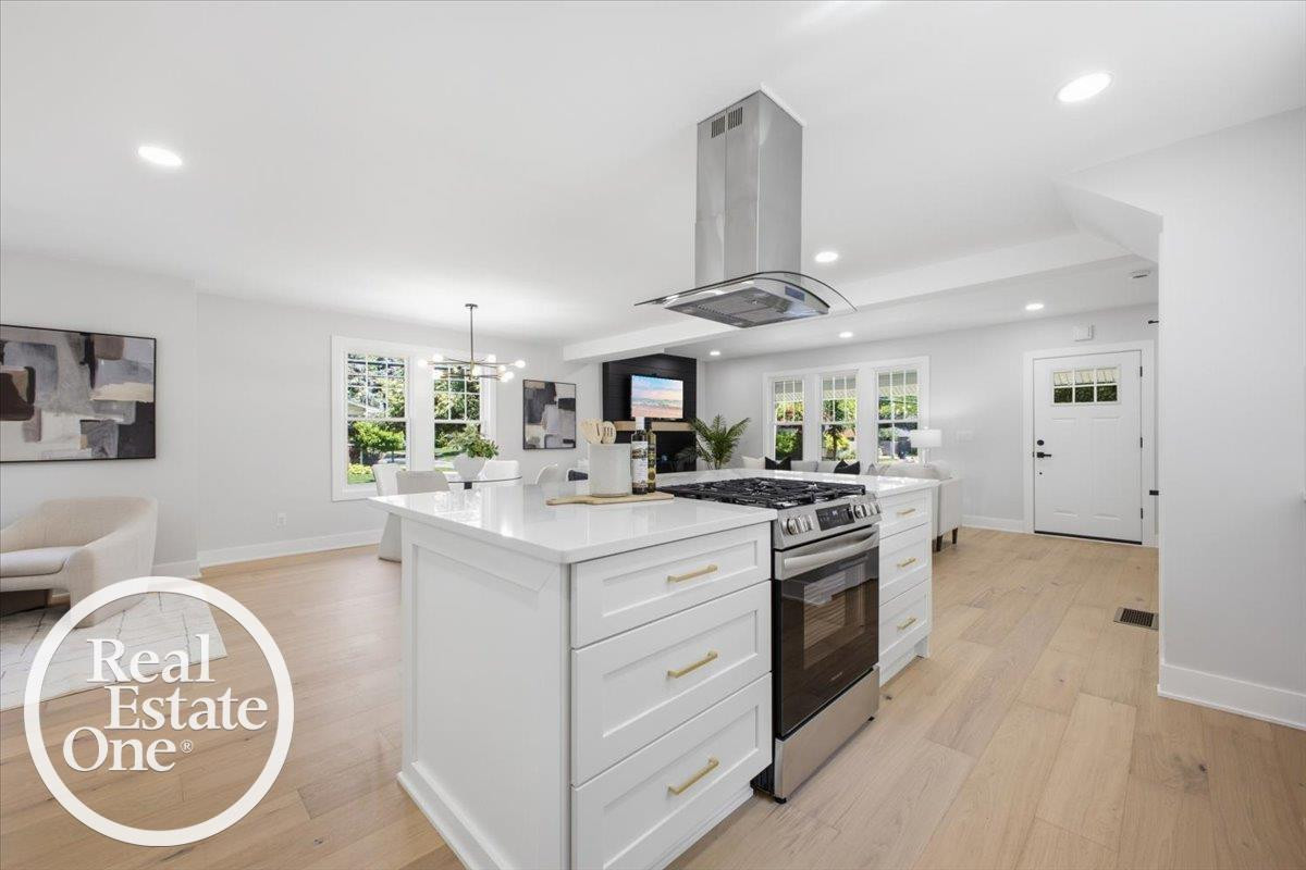 819 Notre Dame Street, Grosse Pointe, MI 48230 — Photo 11