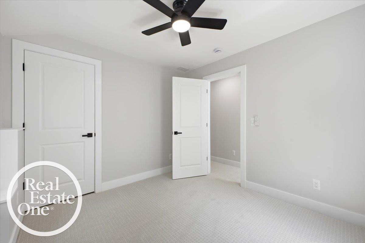 819 Notre Dame Street, Grosse Pointe, MI 48230 — Photo 18