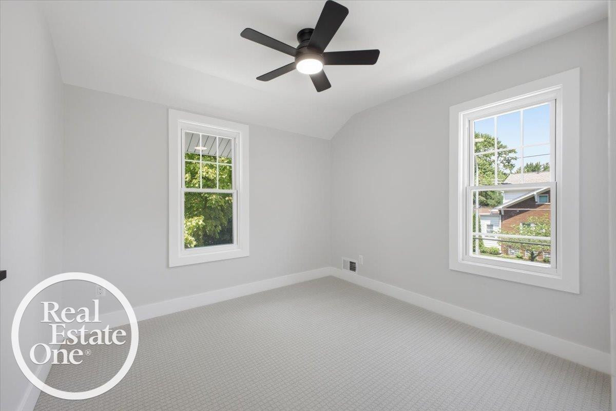819 Notre Dame Street, Grosse Pointe, MI 48230 — Photo 20