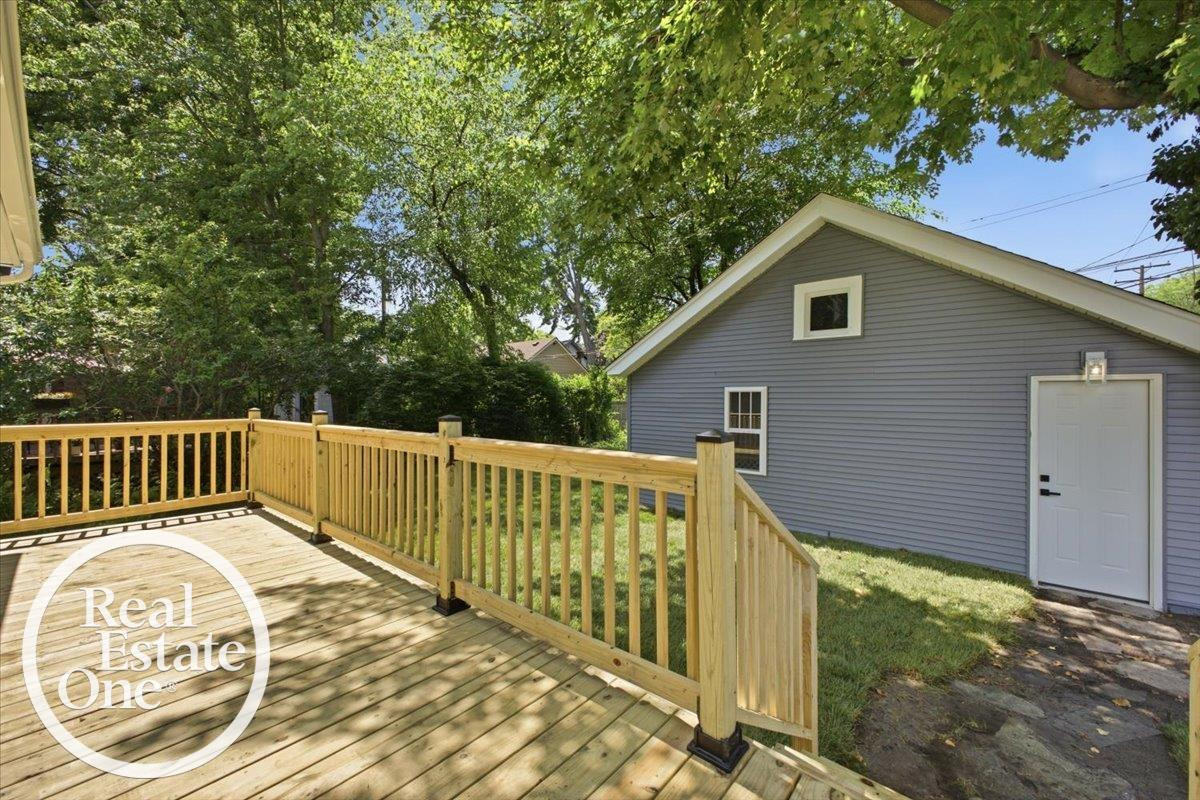 819 Notre Dame Street, Grosse Pointe, MI 48230 — Photo 29