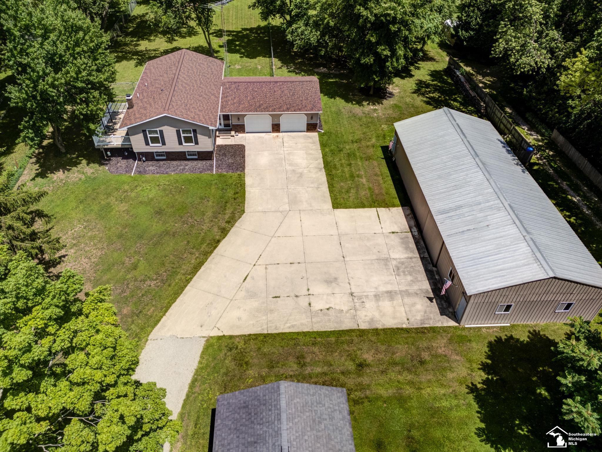 8870 Dixon Road, Monroe, MI 48161 — Photo 3