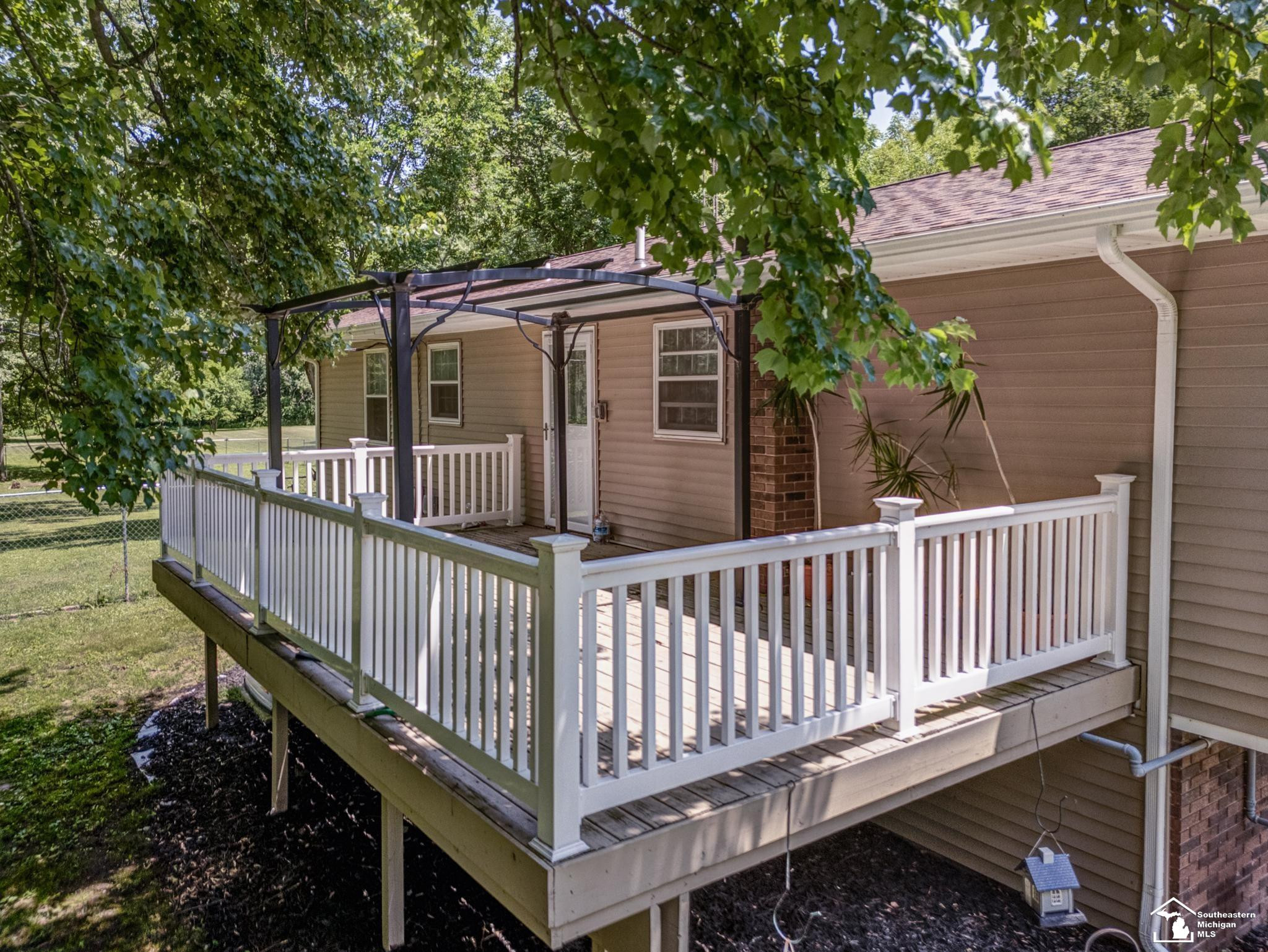 8870 Dixon Road, Monroe, MI 48161 — Photo 9