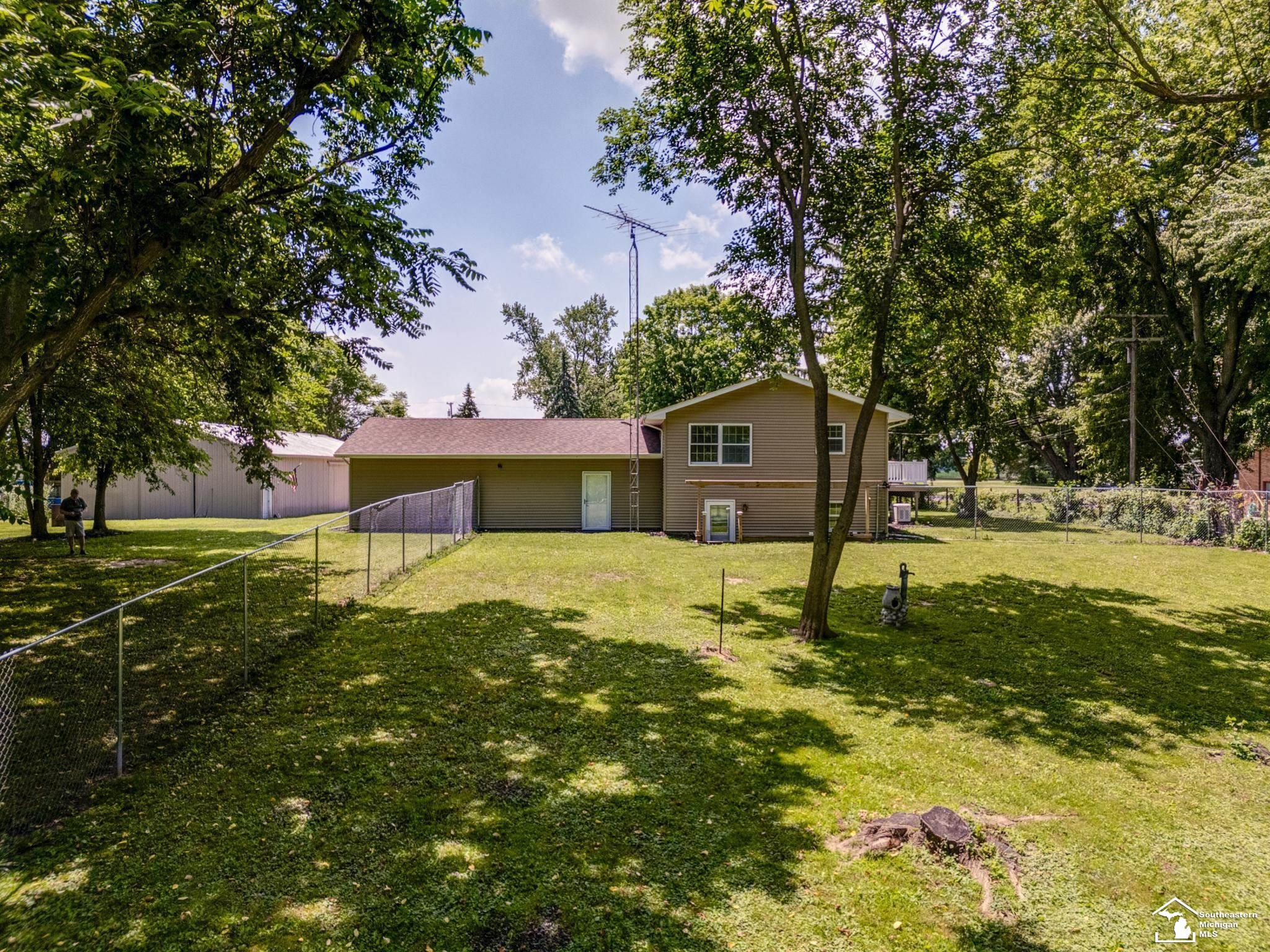 8870 Dixon Road, Monroe, MI 48161 — Photo 13