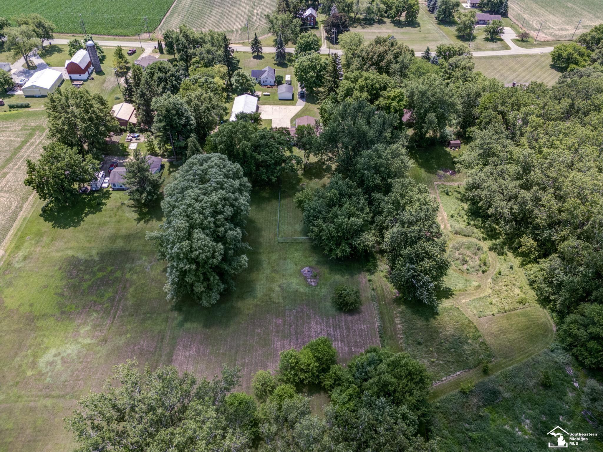 8870 Dixon Road, Monroe, MI 48161 — Photo 16