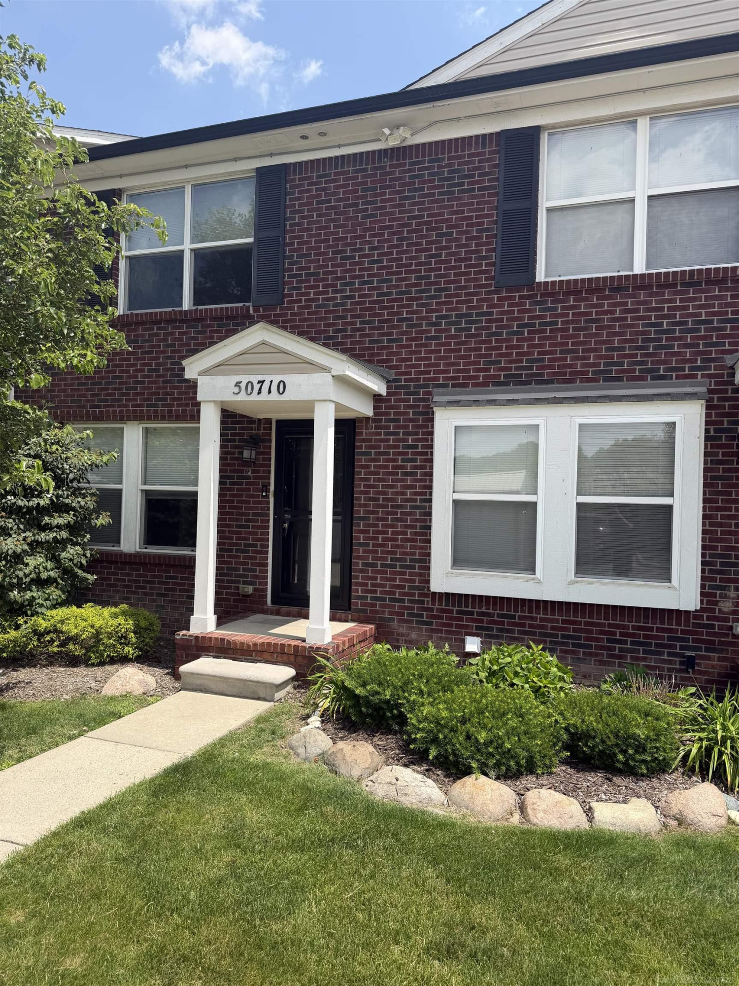 50710 Woodbury Drive, New Baltimore, MI 48047 — Photo 2