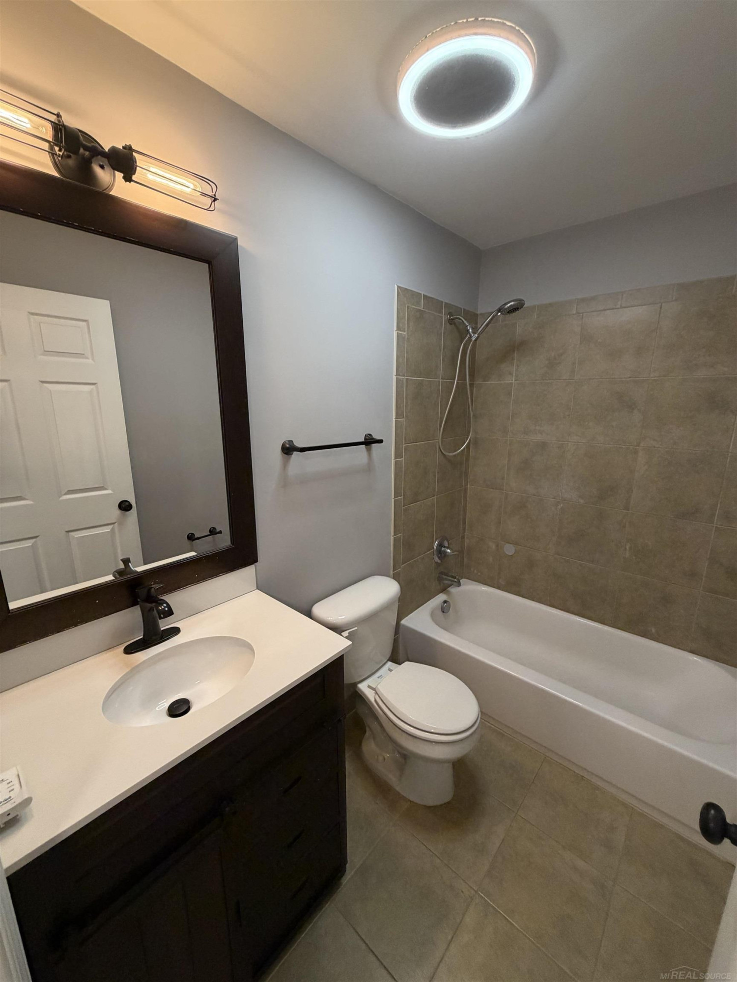 50710 Woodbury Drive, New Baltimore, MI 48047 — Photo 12