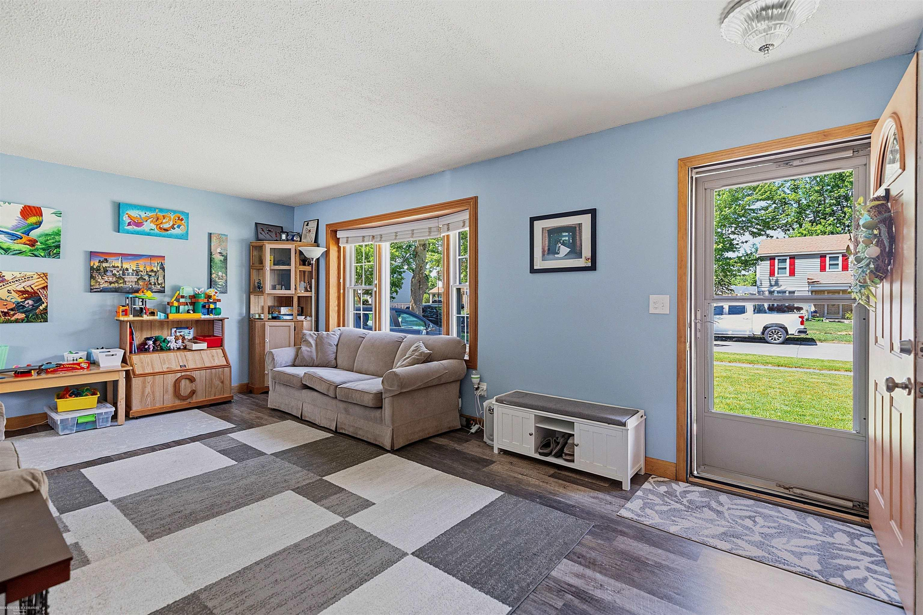 41688 Tetley Dr Drive, Sterling Heights, MI 48313 — Photo 4
