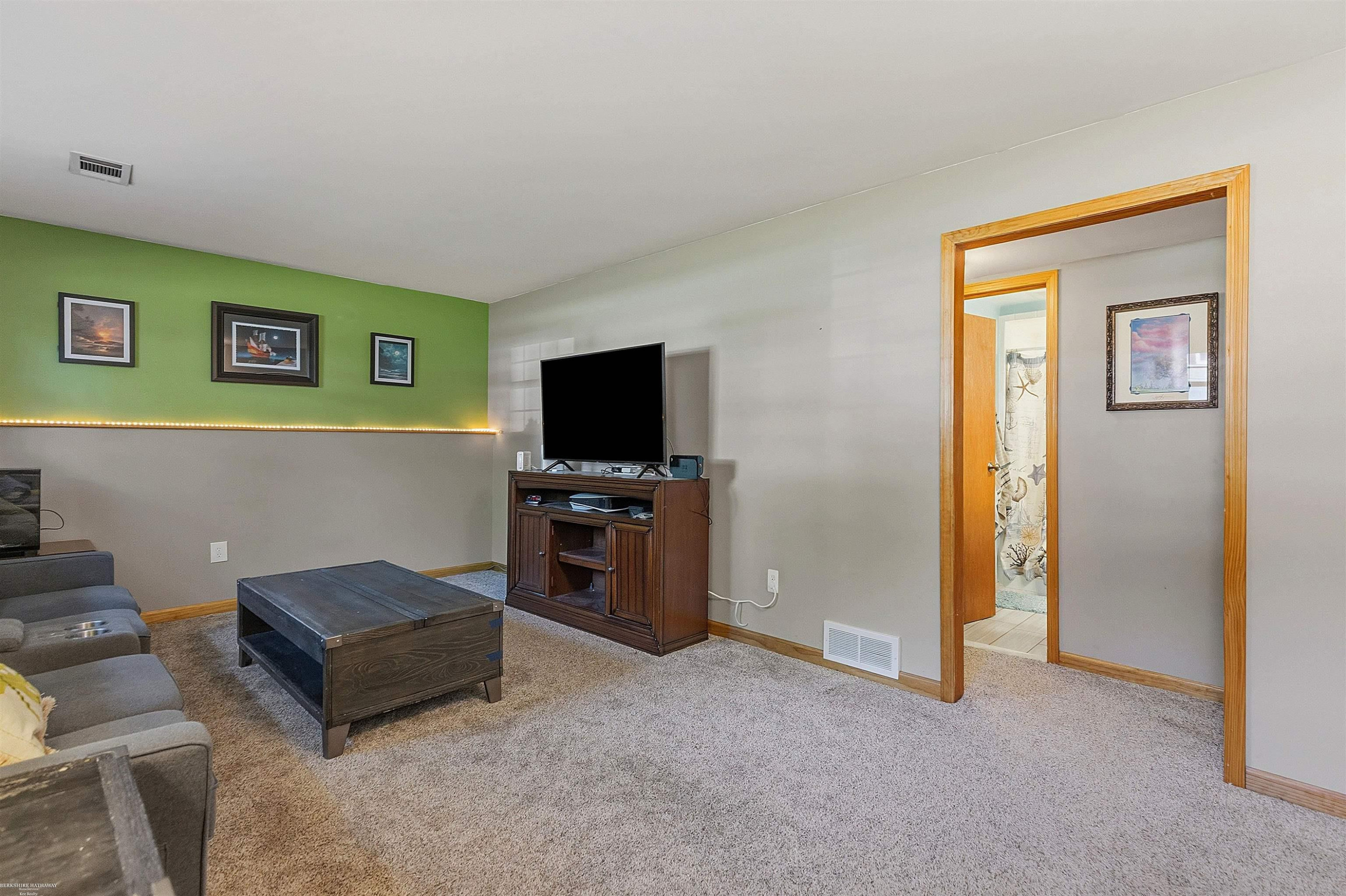 41688 Tetley Dr Drive, Sterling Heights, MI 48313 — Photo 20