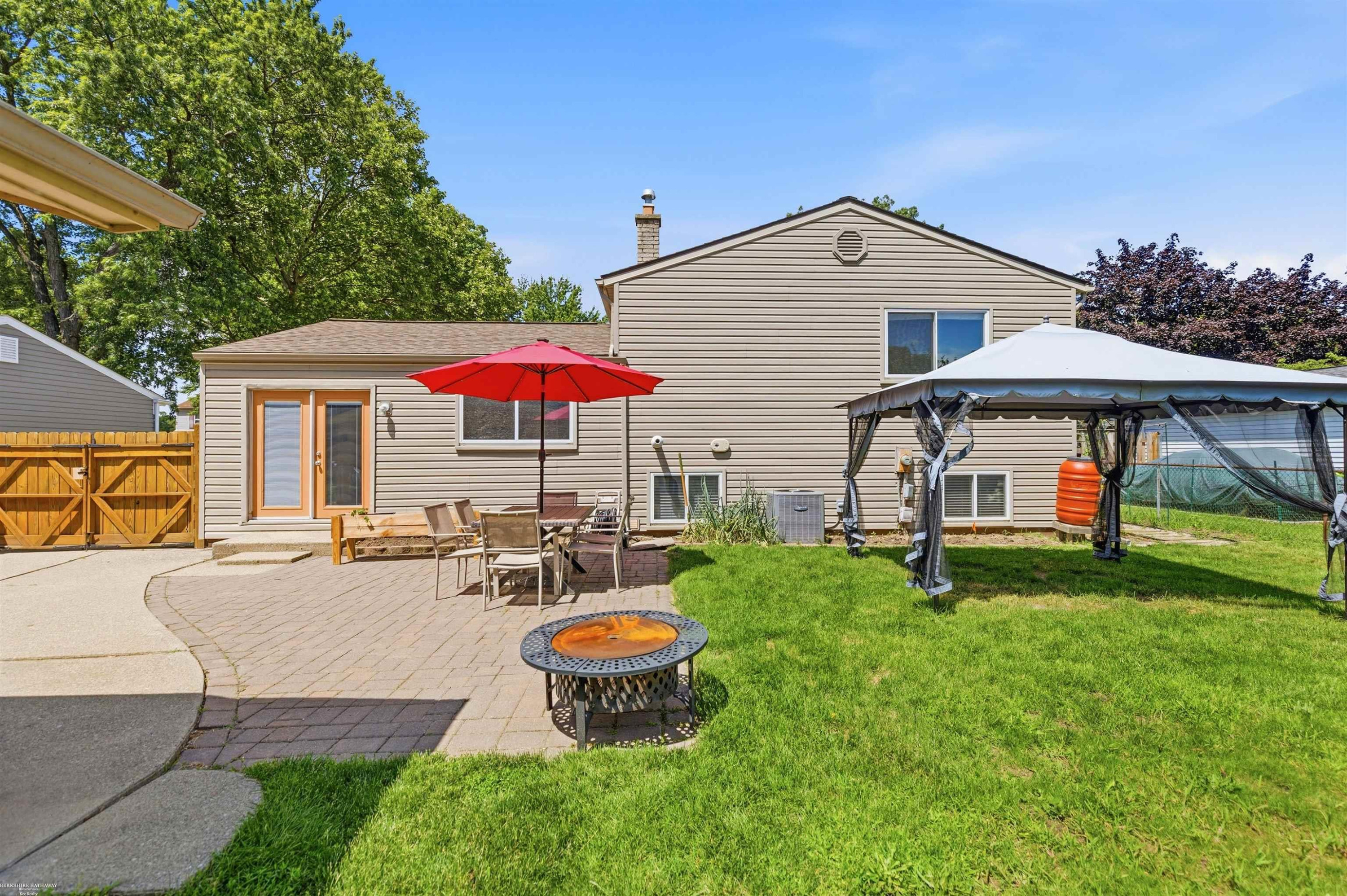 41688 Tetley Dr Drive, Sterling Heights, MI 48313 — Photo 26