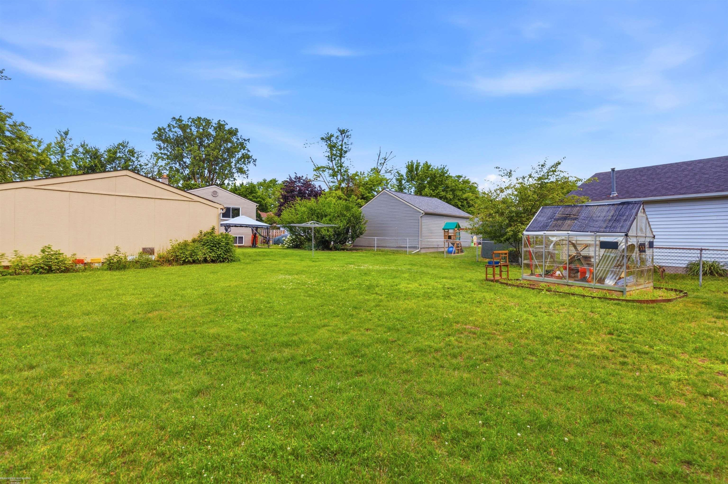 41688 Tetley Dr Drive, Sterling Heights, MI 48313 — Photo 29