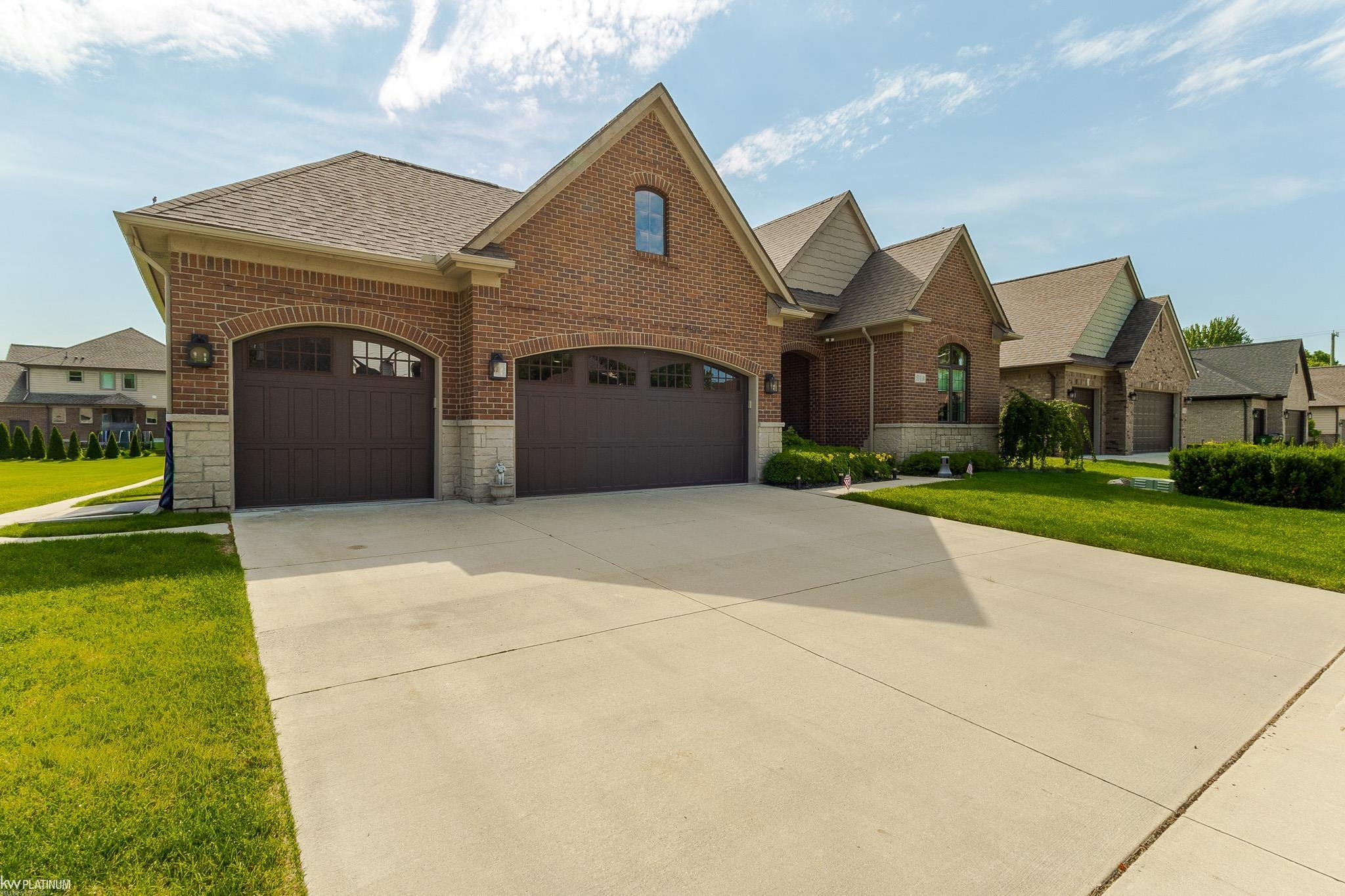 53130 WESTWOOD PARK Drive, Shelby Twp, MI 48316 — Photo 4