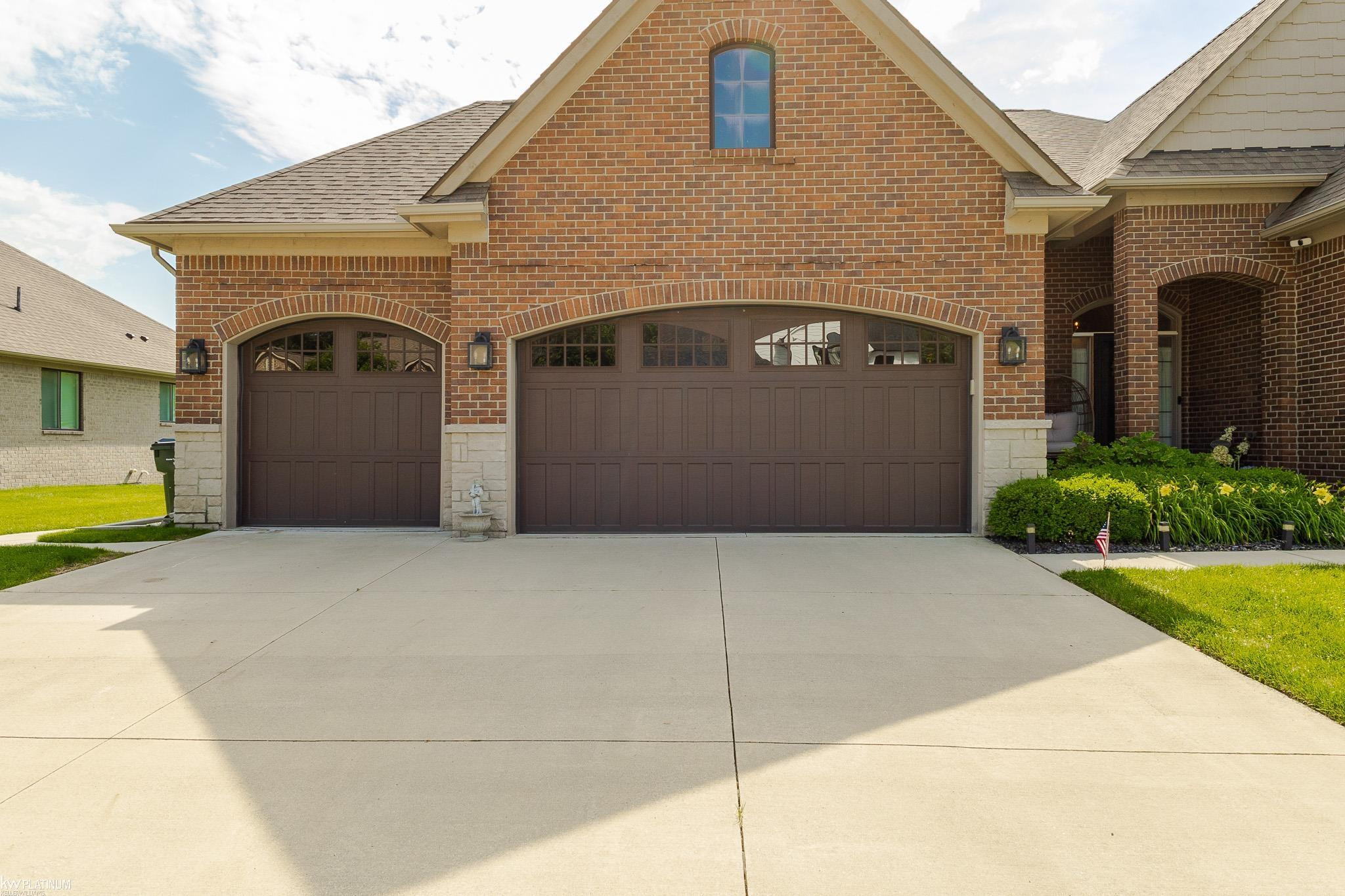 53130 WESTWOOD PARK Drive, Shelby Twp, MI 48316 — Photo 5