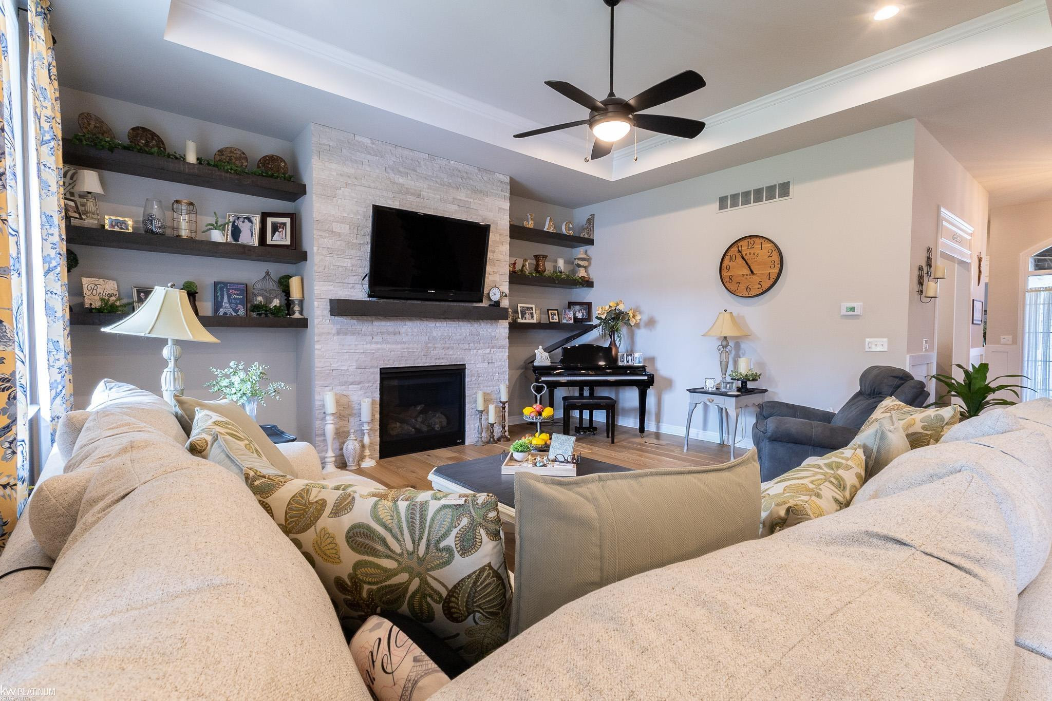 53130 WESTWOOD PARK Drive, Shelby Twp, MI 48316 — Photo 17