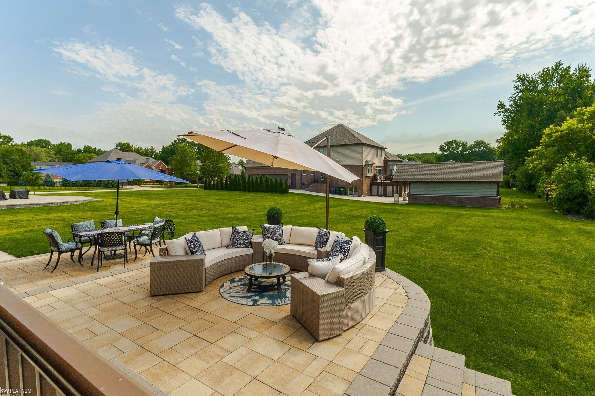 53130 WESTWOOD PARK Drive, Shelby Twp, MI 48316 — Photo 56