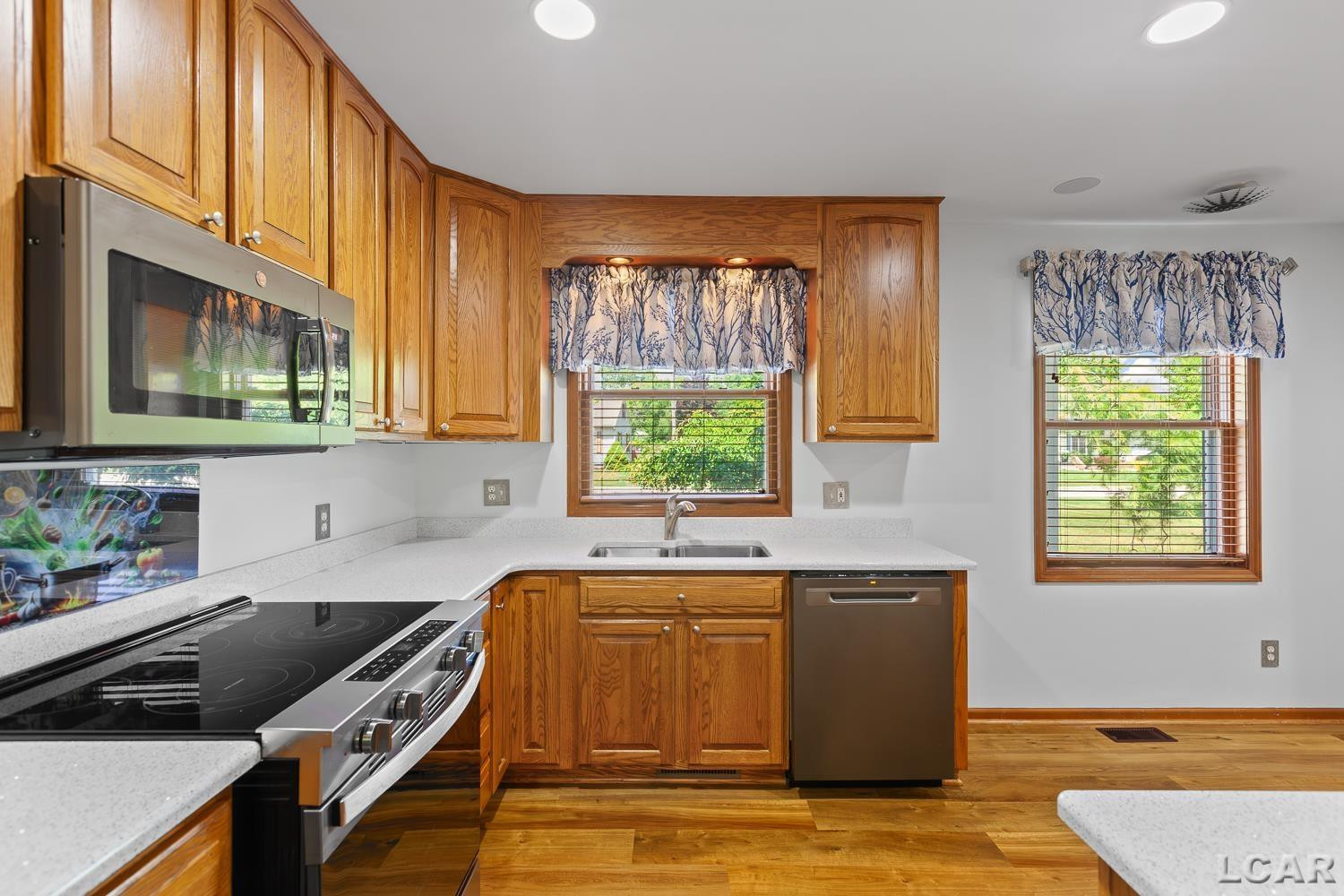 817 Outer Drive, Tecumseh, MI 49286 — Photo 8