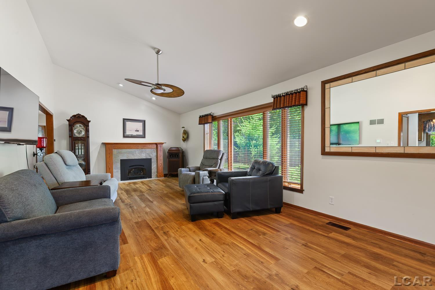 817 Outer Drive, Tecumseh, MI 49286 — Photo 17