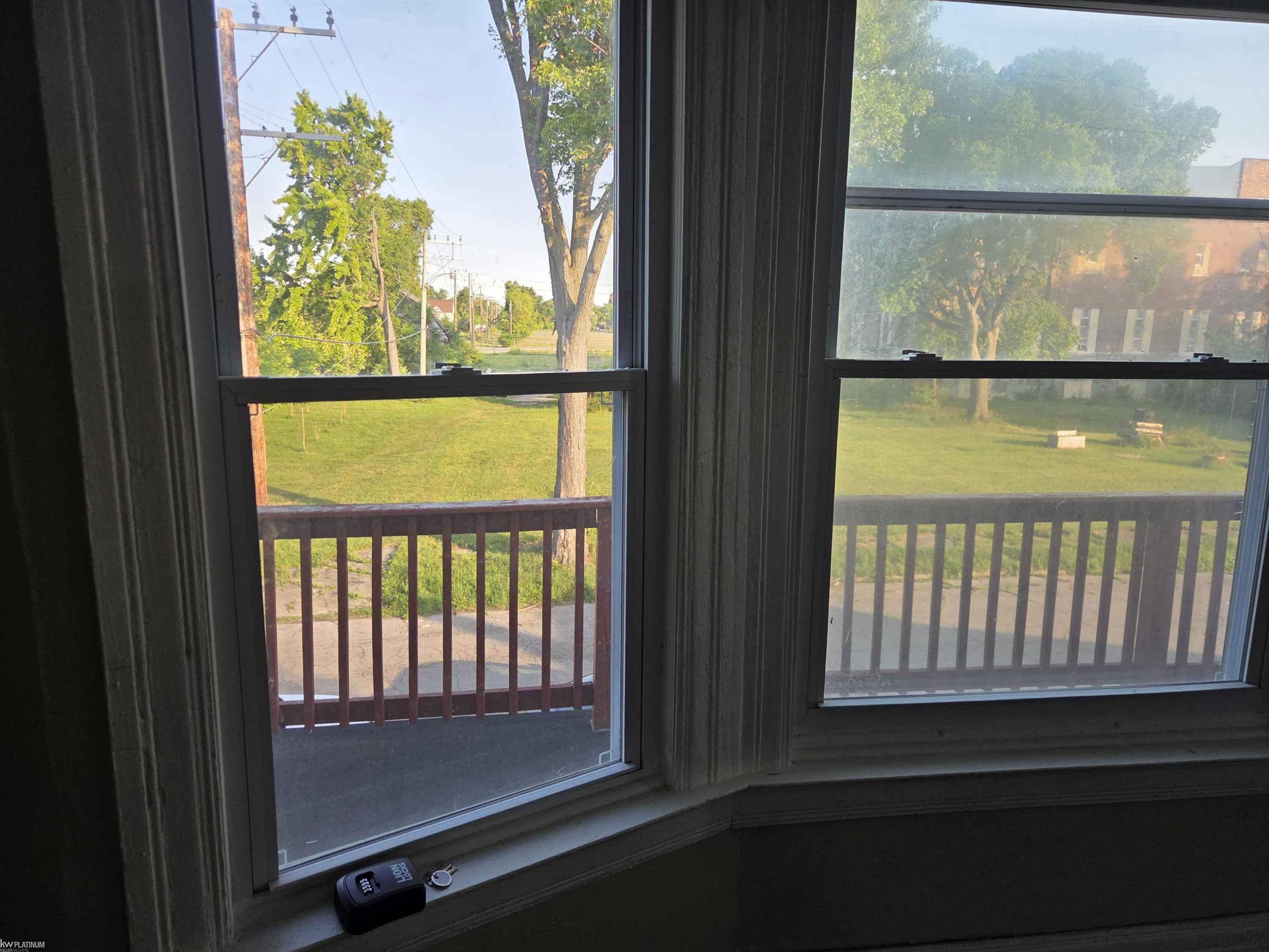9405 Navarre Street, Detroit, MI 48214 — Photo 7