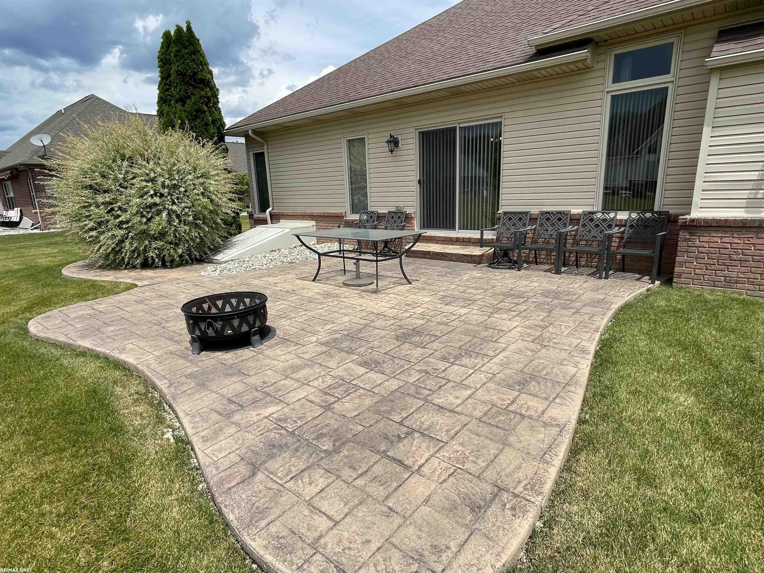 28598 Liparoto Boulevard, Flat Rock, MI 48134 — Photo 7