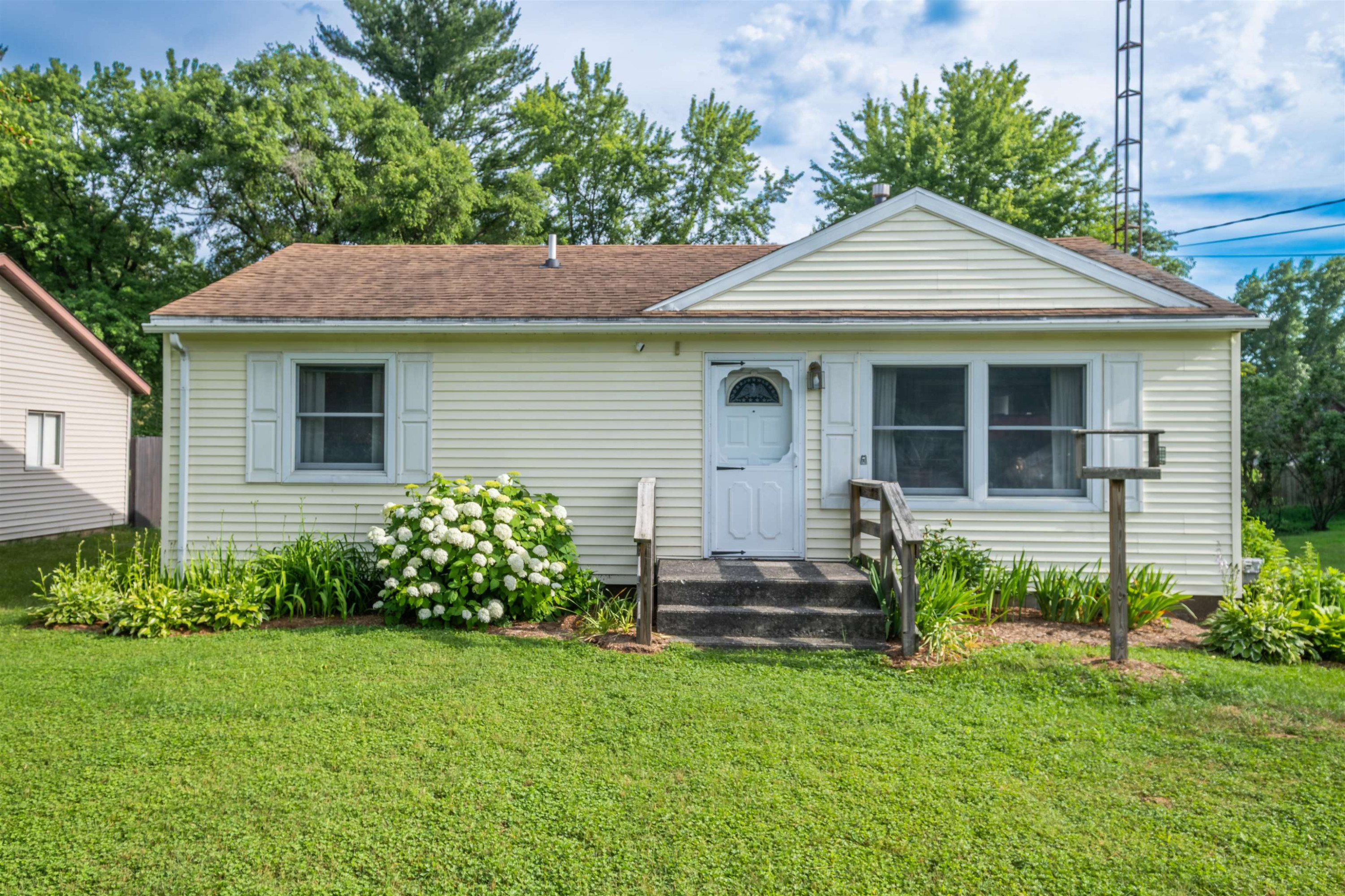 5493 W Frances Road, Clio, MI 48420