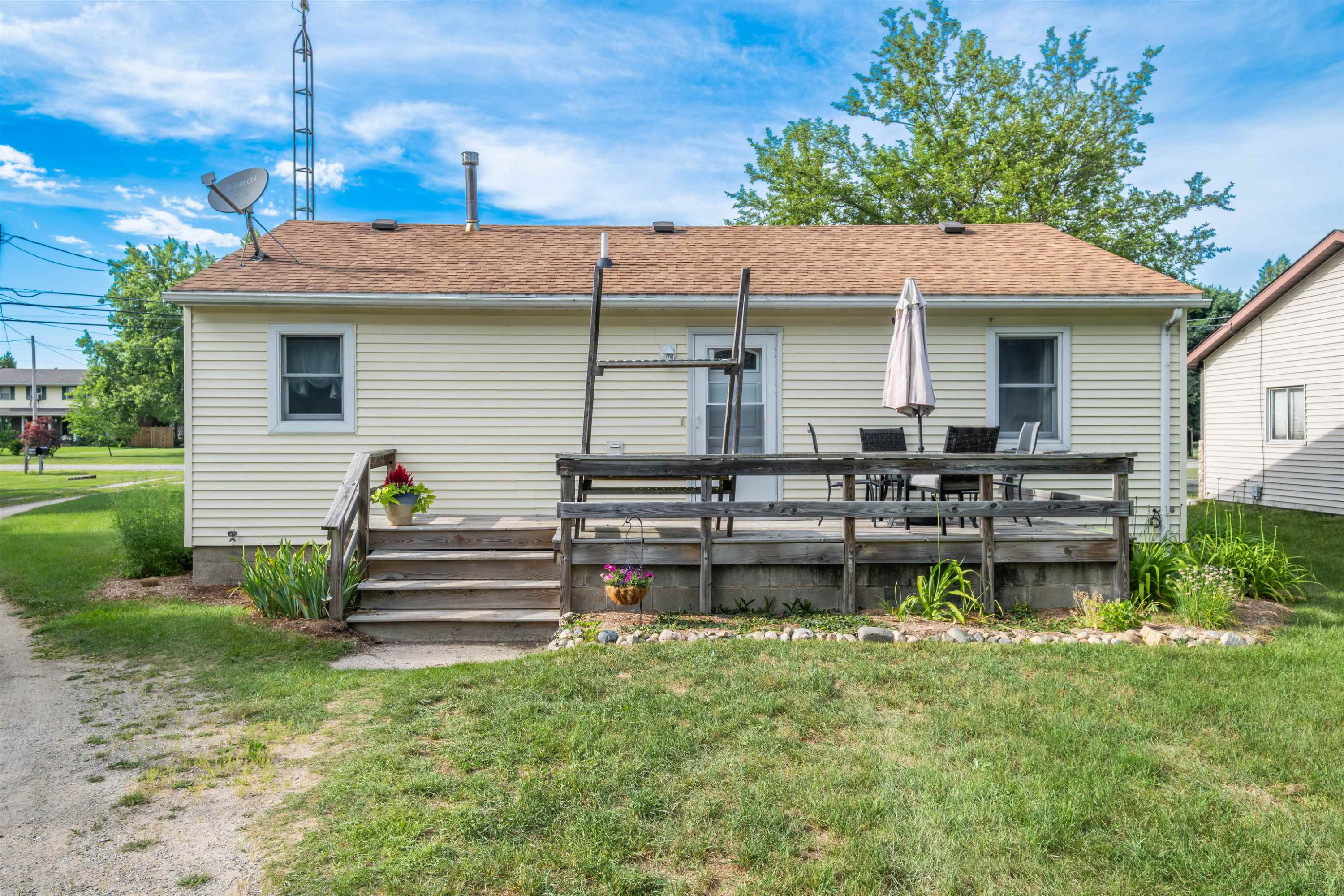 5493 W Frances Road, Clio, MI 48420 — Photo 4